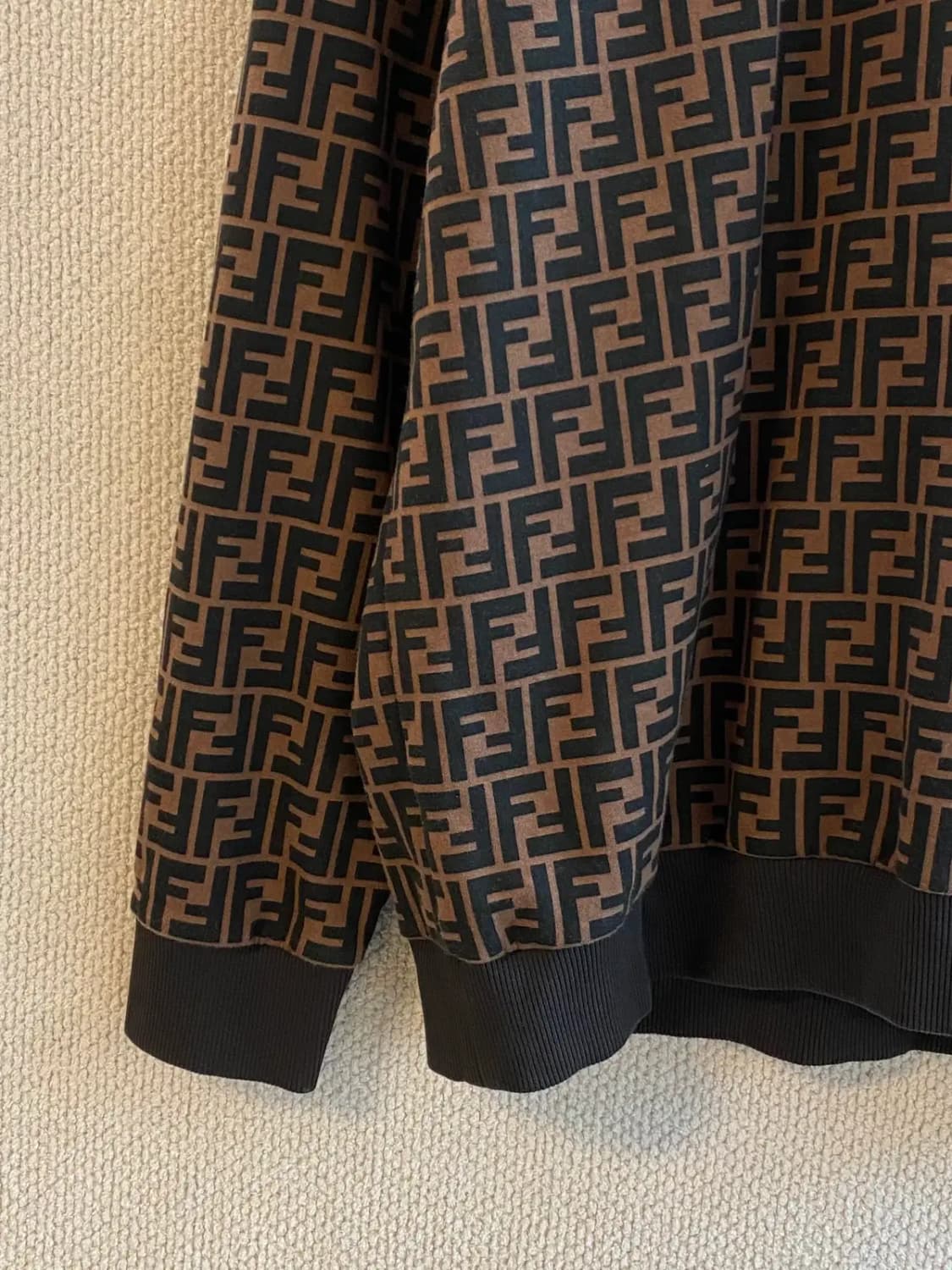 펜디 기모 후드티 (Man XL) B1561 상품이미지4