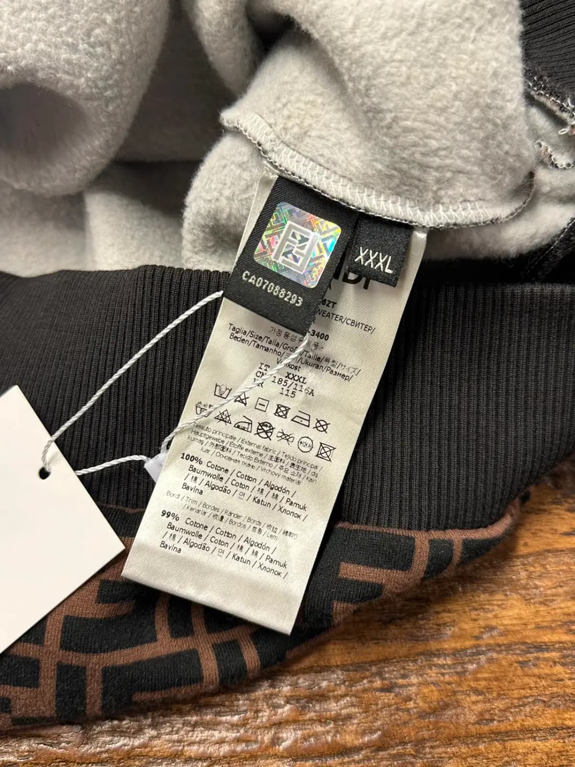 펜디 기모 후드티 (Man XL) B1561 상품이미지6