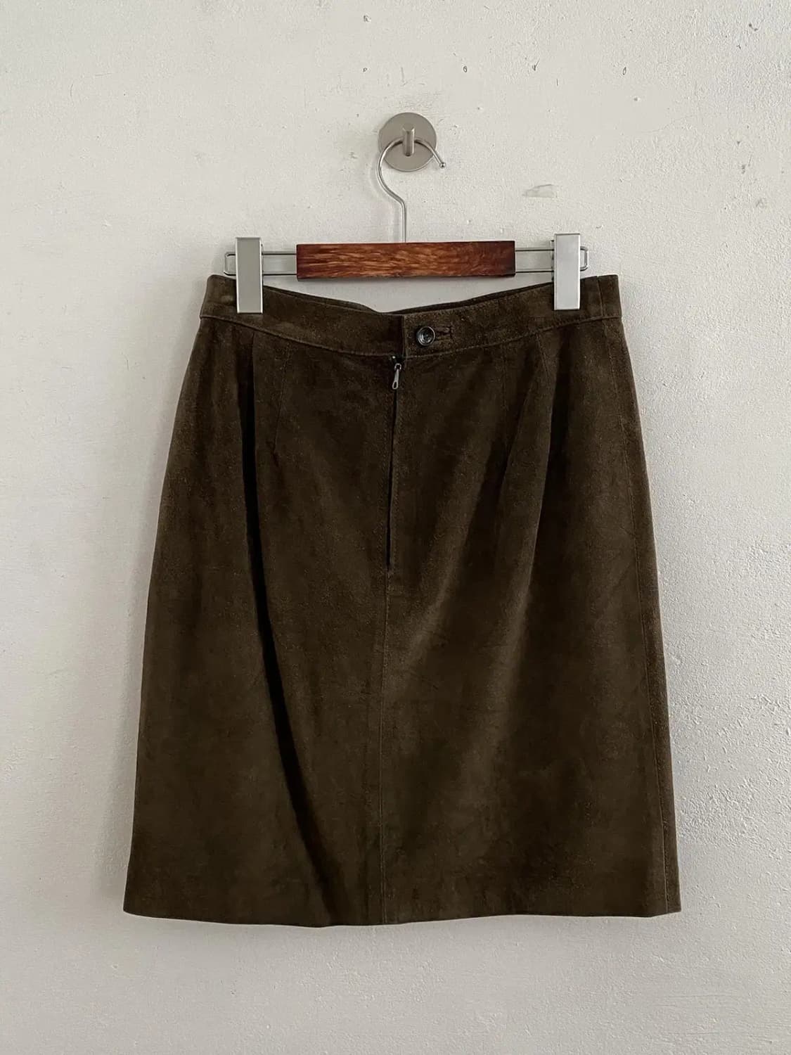 로에베 벨벳 미디엄 스커트 (28) 13226 상품이미지6