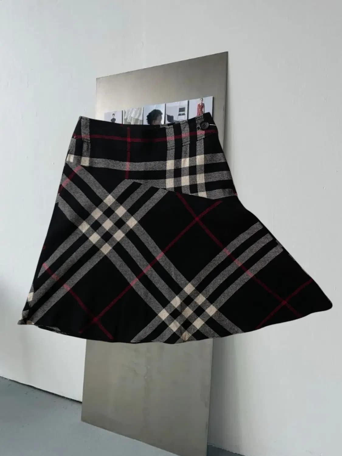 버버리 미디 스커트 (28) AB0220 상품이미지1