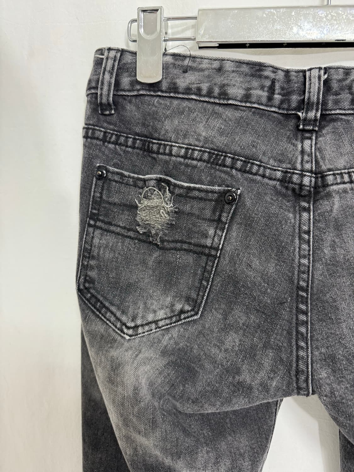 Damage-datail point skinny jeans 상품이미지7