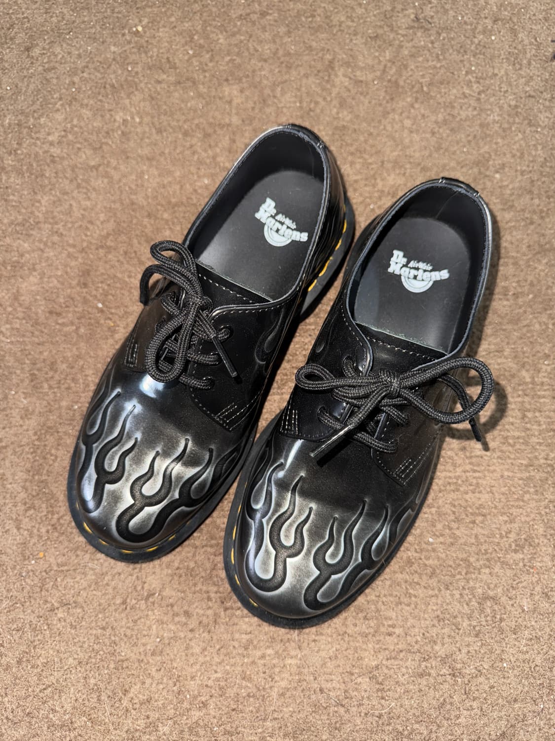 [230] 닥터마틴 1461 인페르노 실버 UK4 상품이미지1