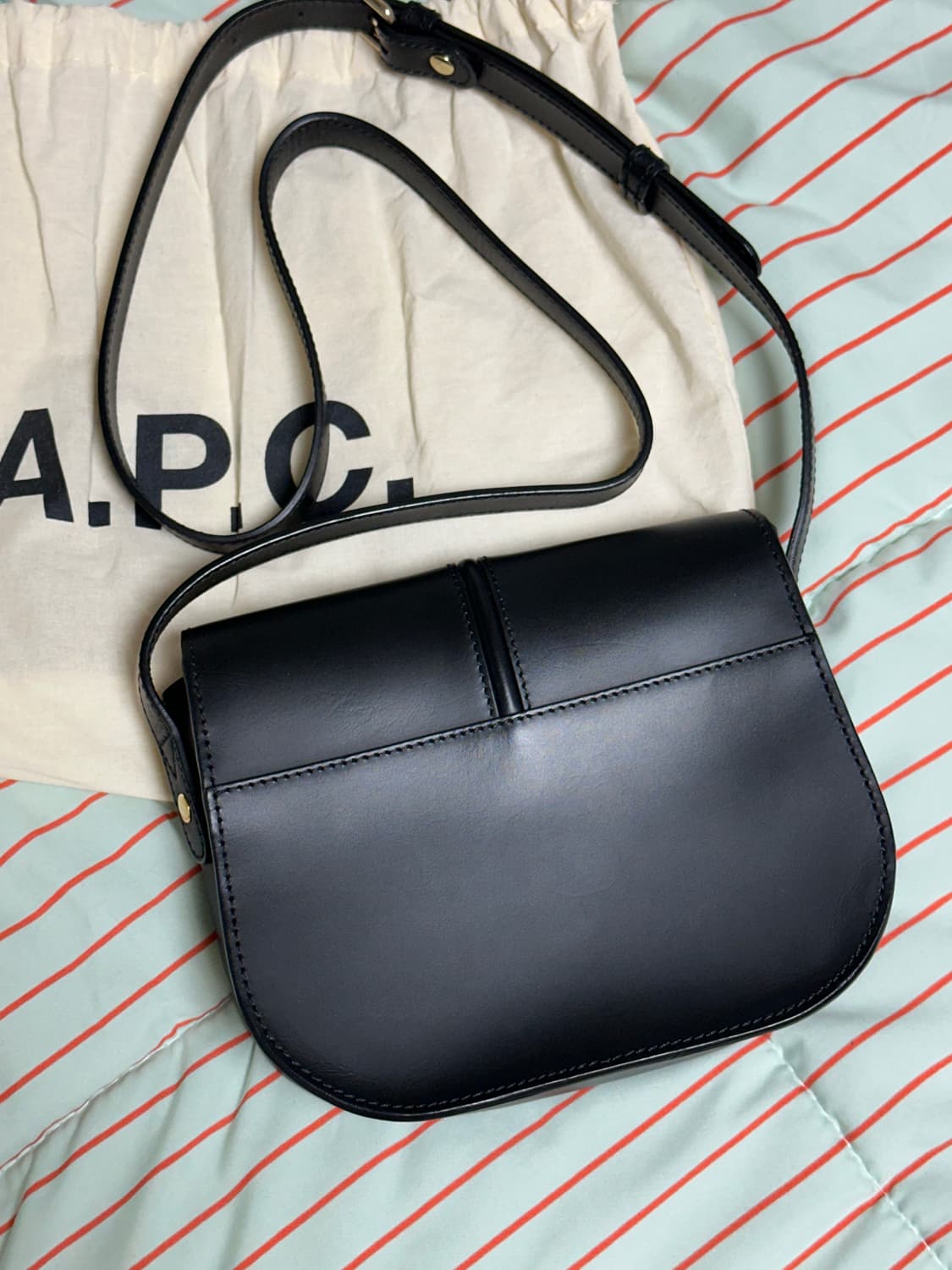 아페쎄 베티백 블랙 상품이미지3