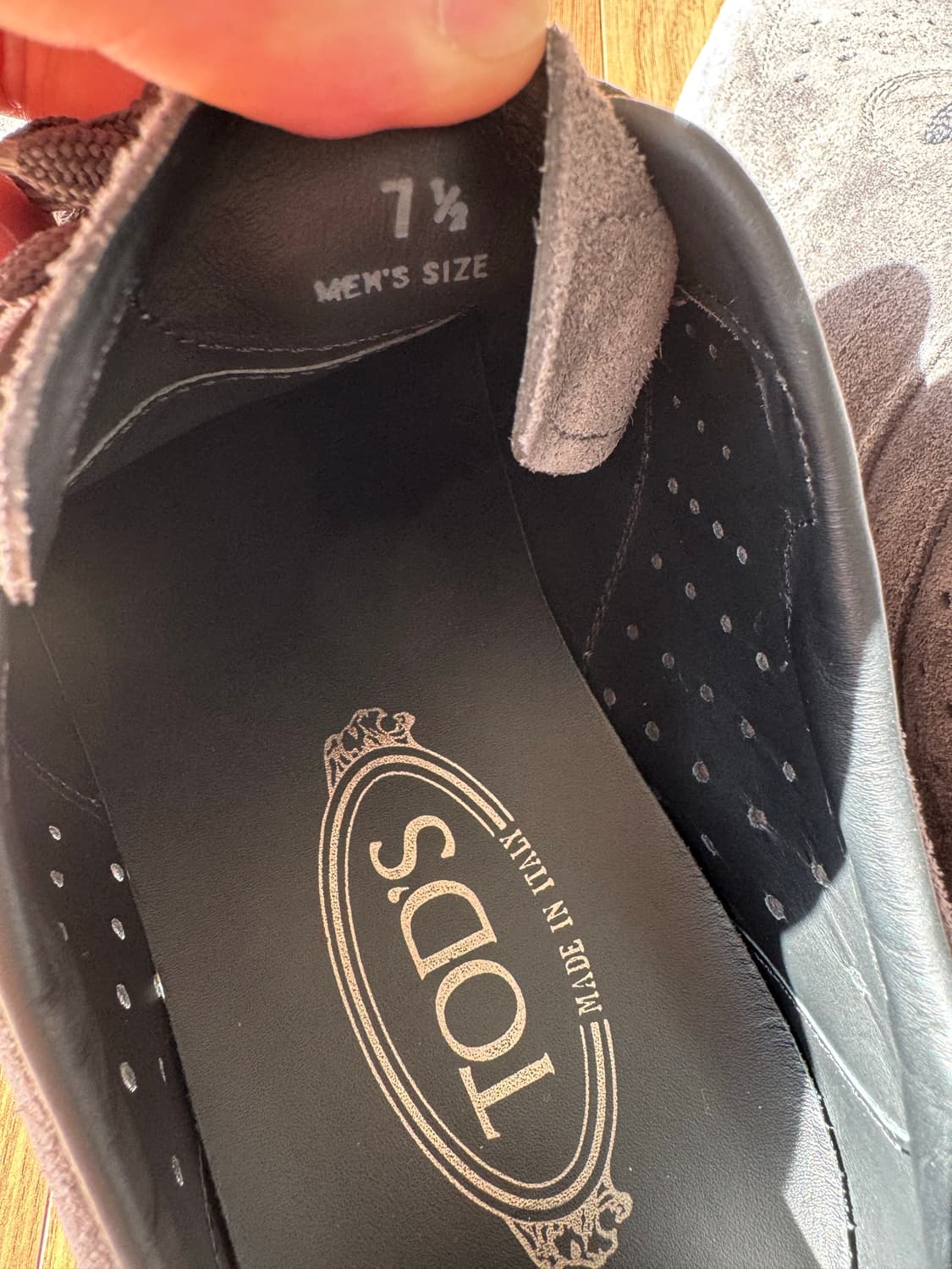 [Tods] 토즈 남성 스웨이드 스니커즈 7.5 회색 상품이미지9