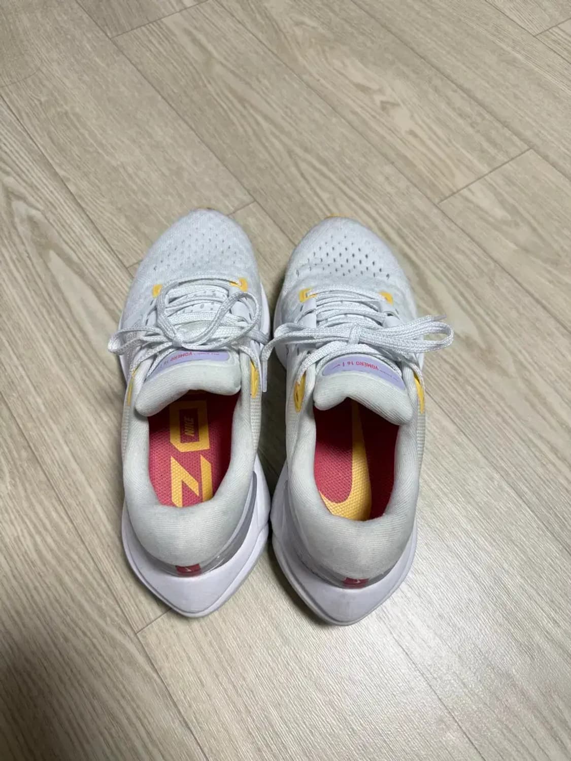 (230) 나이키 여성 운동화 줌 보메로 16 상품이미지8