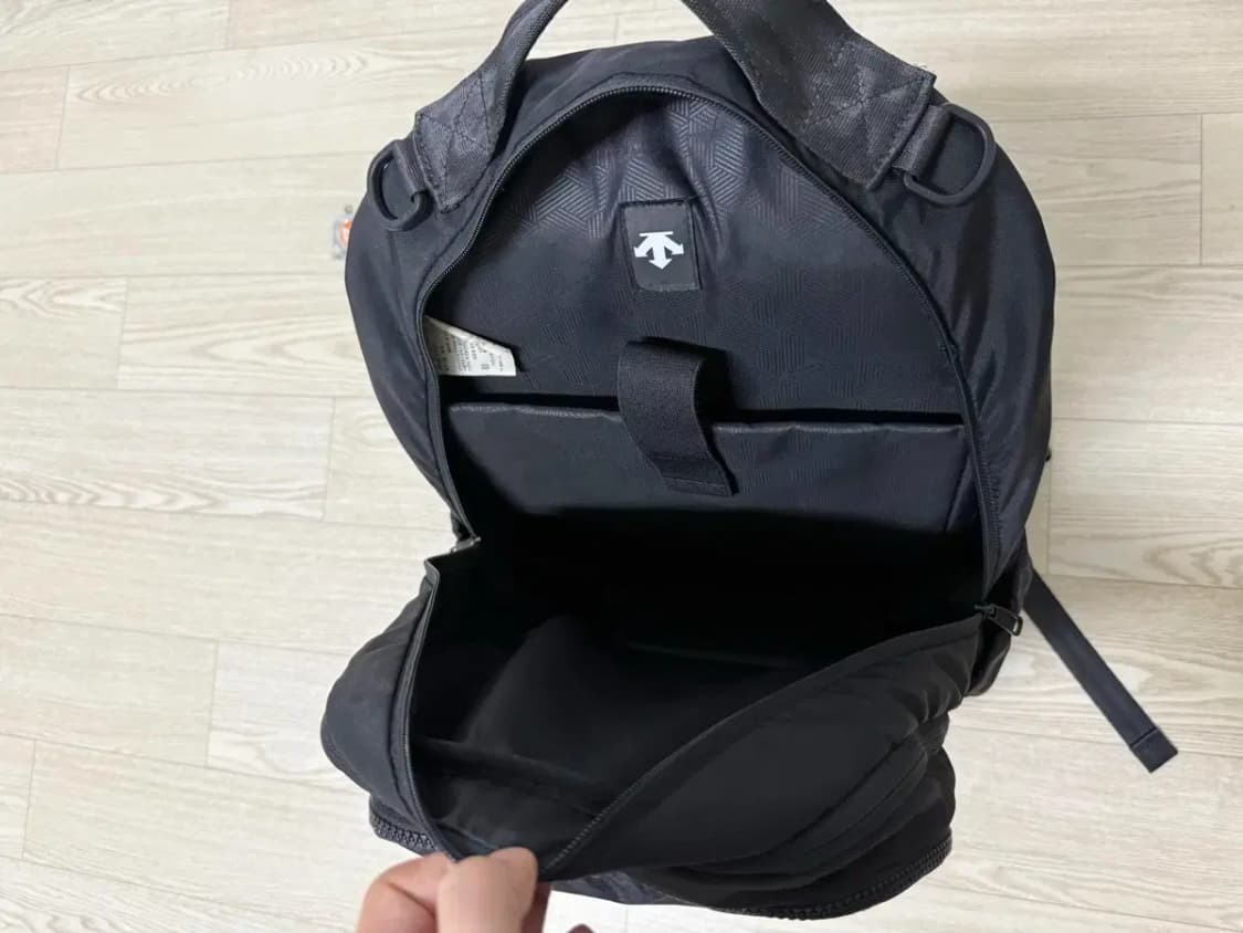 데상트 턴즈 백팩 가방 상품이미지6