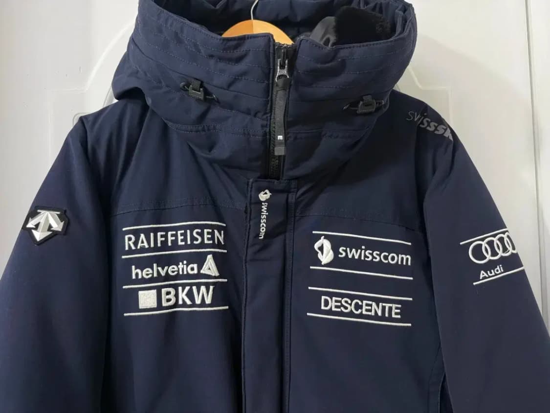 100사이즈 남성 데상트 아우디 스위스 스키팀 패딩 상품이미지3