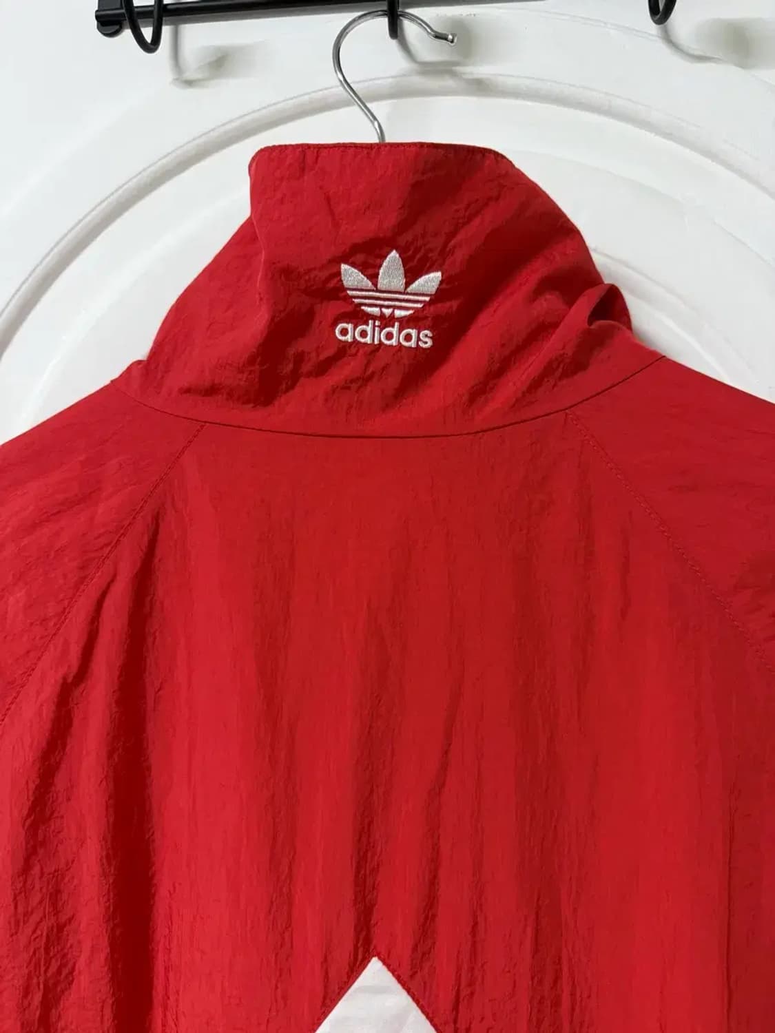 M사이즈 아디다스 빅로고 바람막이 상품이미지6