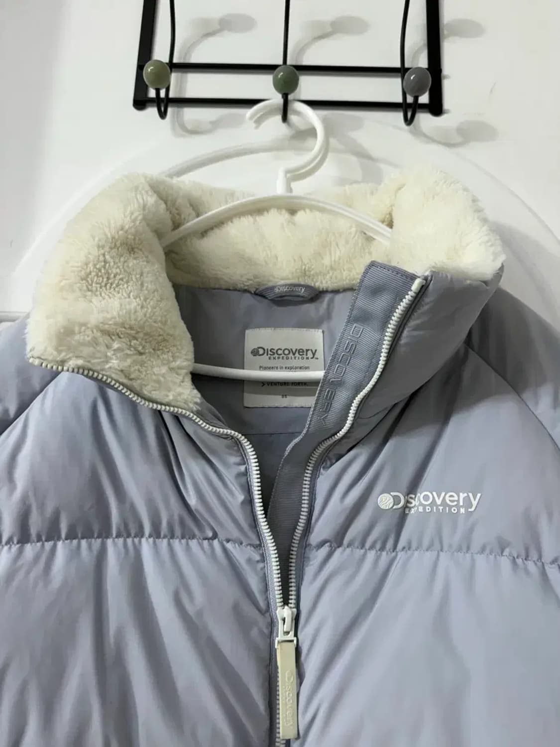 95 사이즈 여성 디스커버리 올리브 다운 숏패딩 상품이미지10