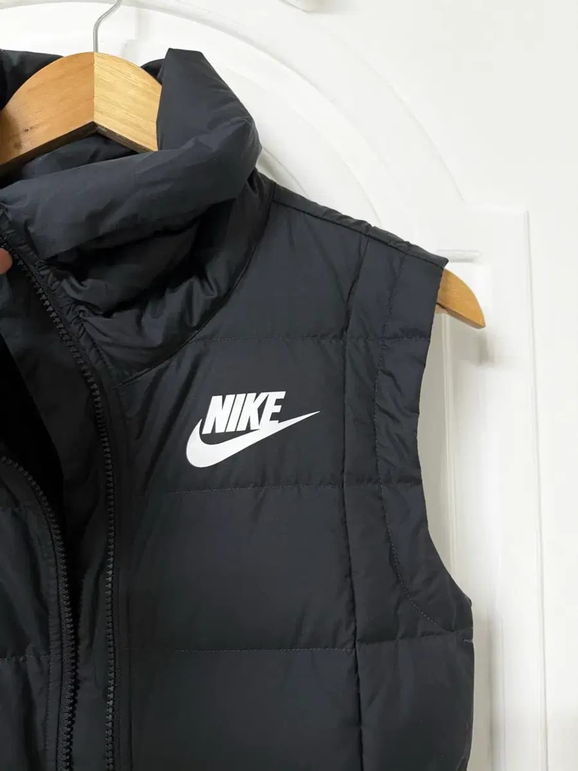 S사이즈 여성 나이키 덕다운 경량 패딩 조끼 상품이미지2
