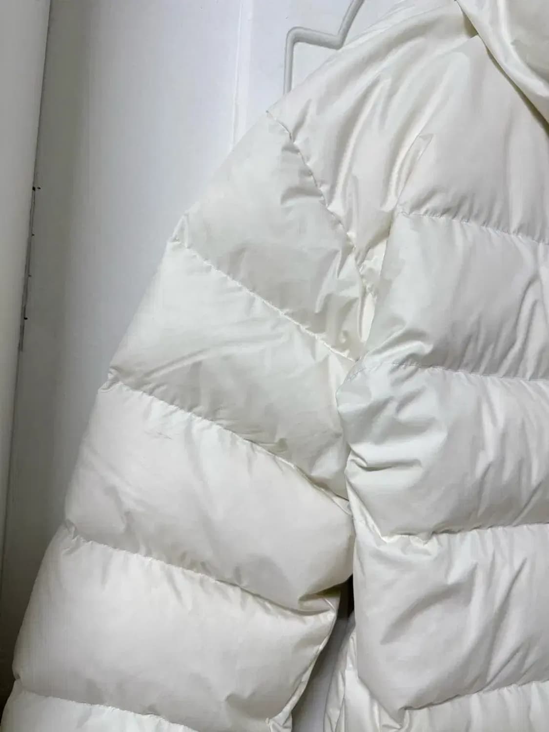 85 m사이즈 여성 나이키 스톰핏 화이트 숏패딩 상품이미지10