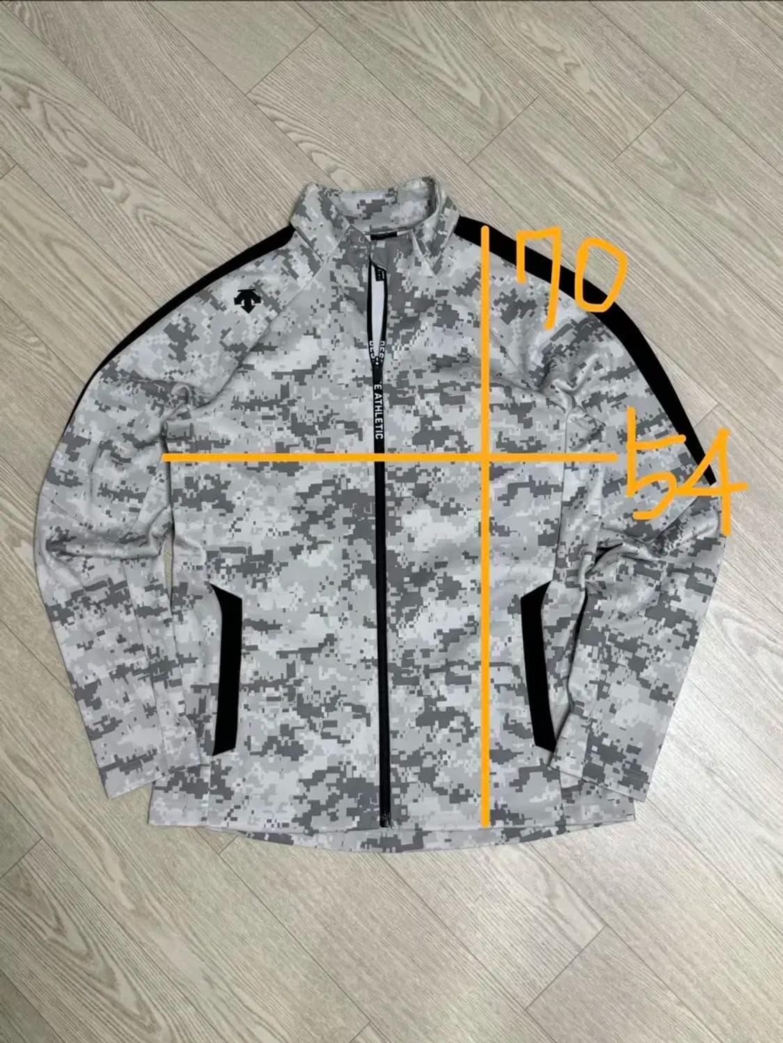 남성 100 / 데상트 트레이닝 져지 집업 상품이미지2