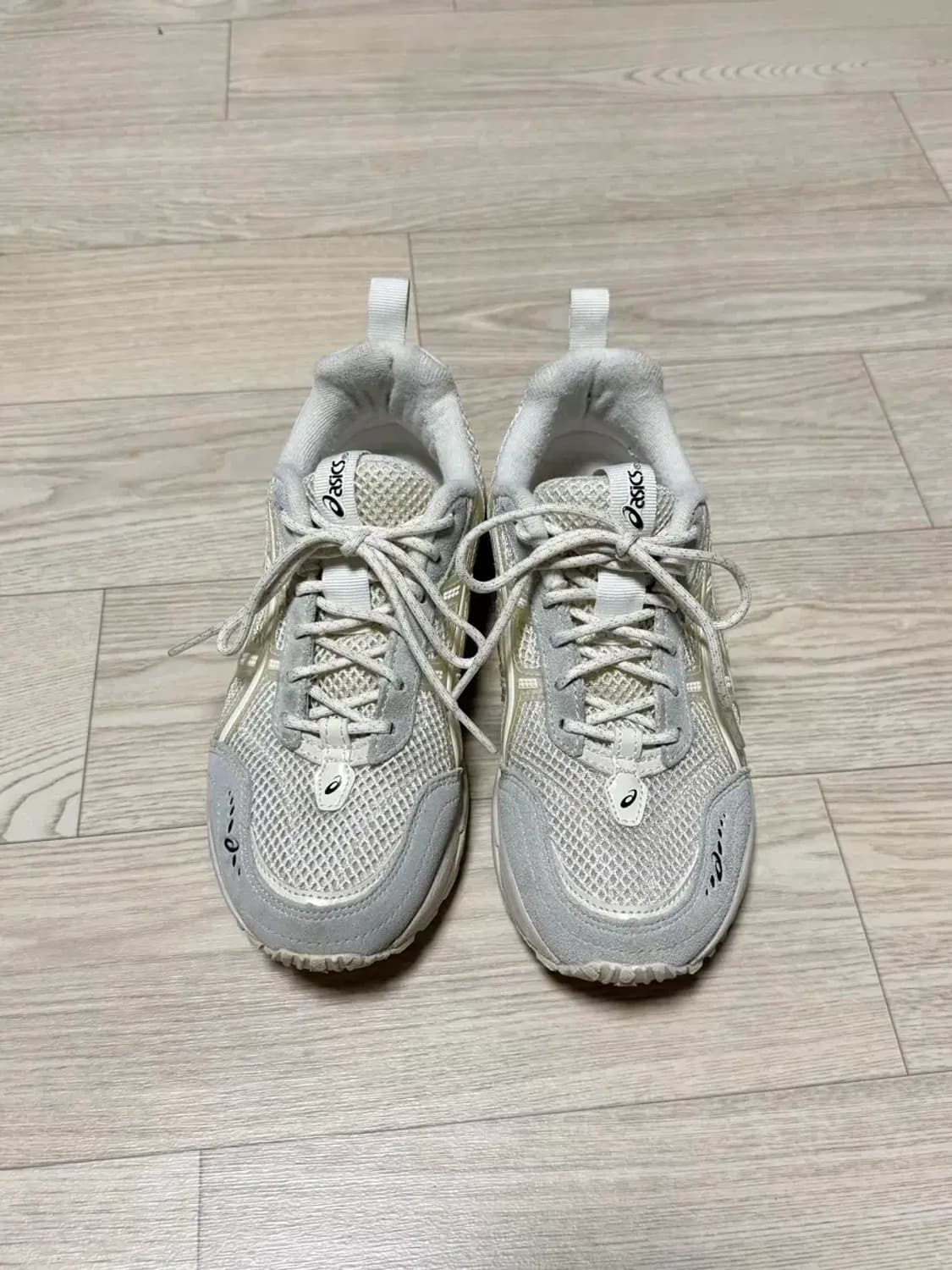 235 / 아식스 젤 1090 v2 크림 상품이미지2