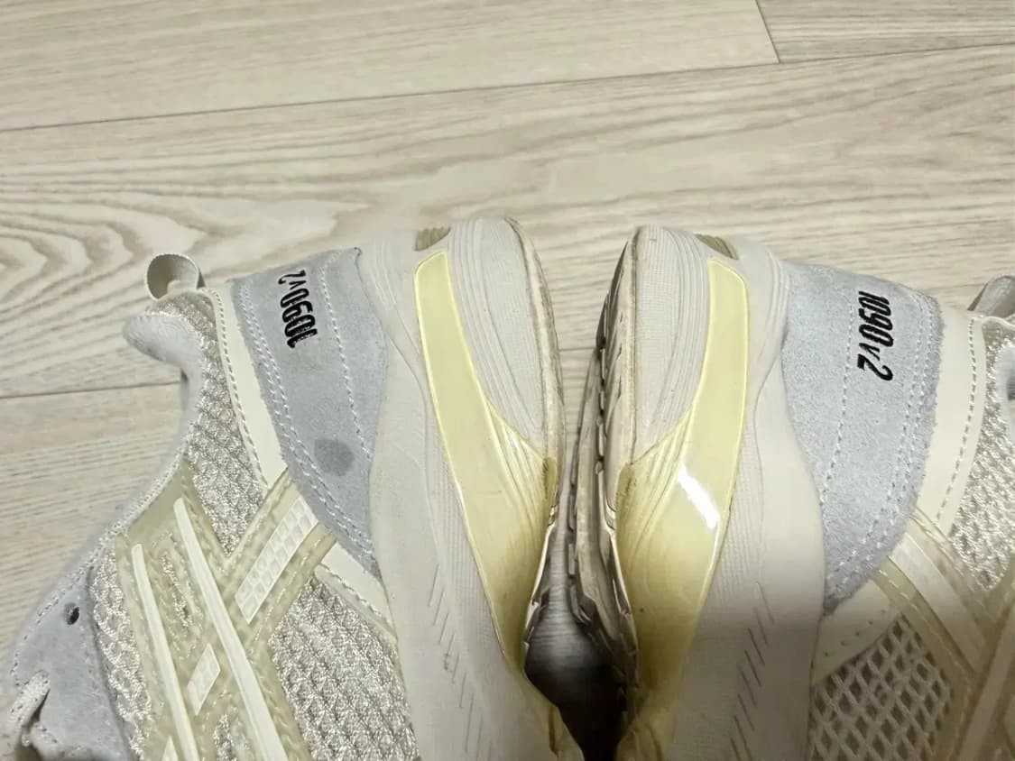 235 / 아식스 젤 1090 v2 크림 상품이미지8