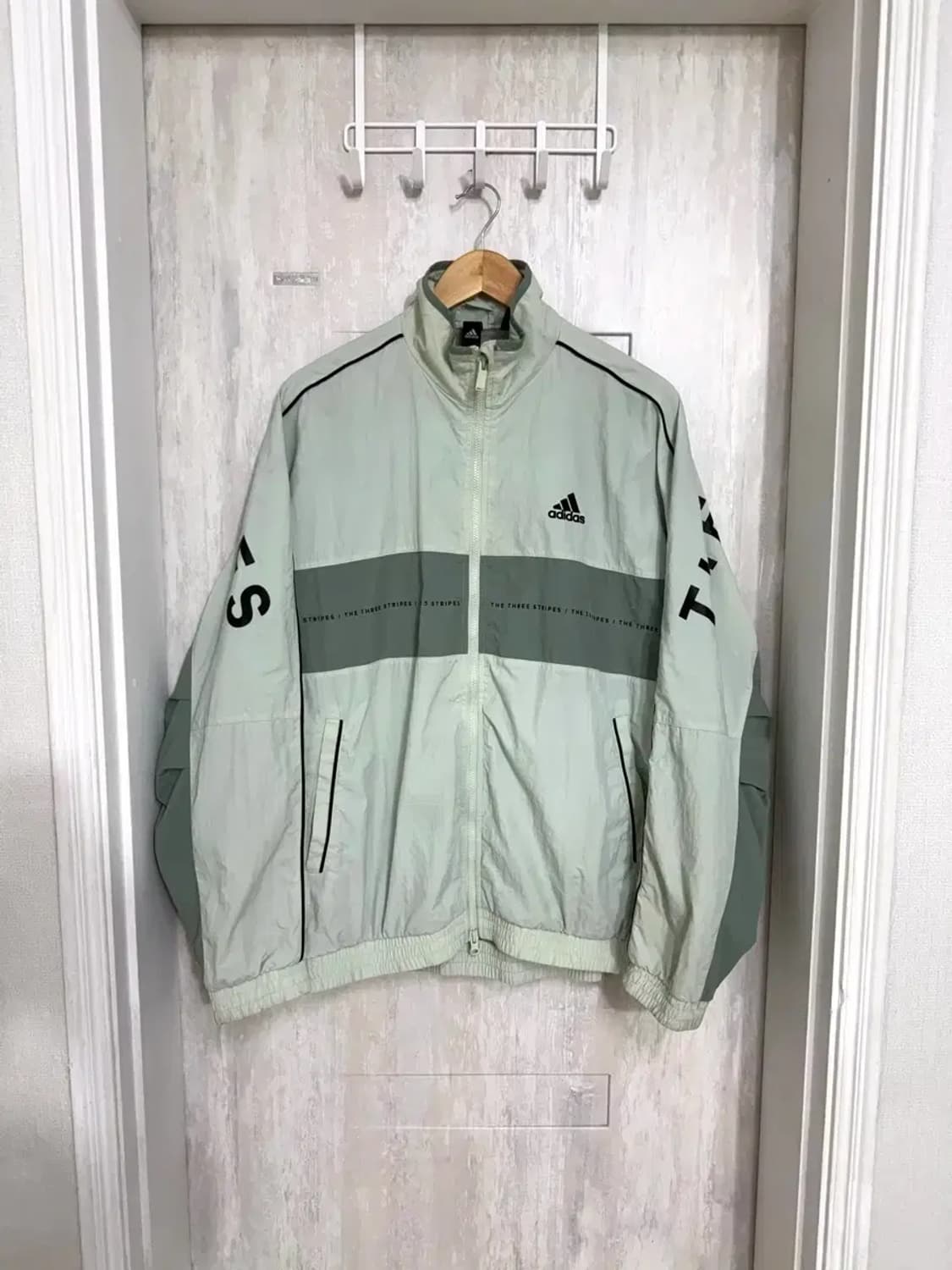 남성 M (100) / 아디다스 오버핏 우븐 바람막이 상품이미지1