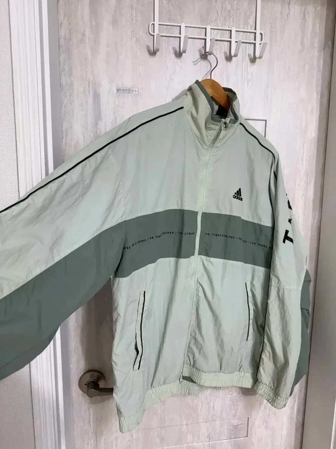 남성 M (100) / 아디다스 오버핏 우븐 바람막이 상품이미지3