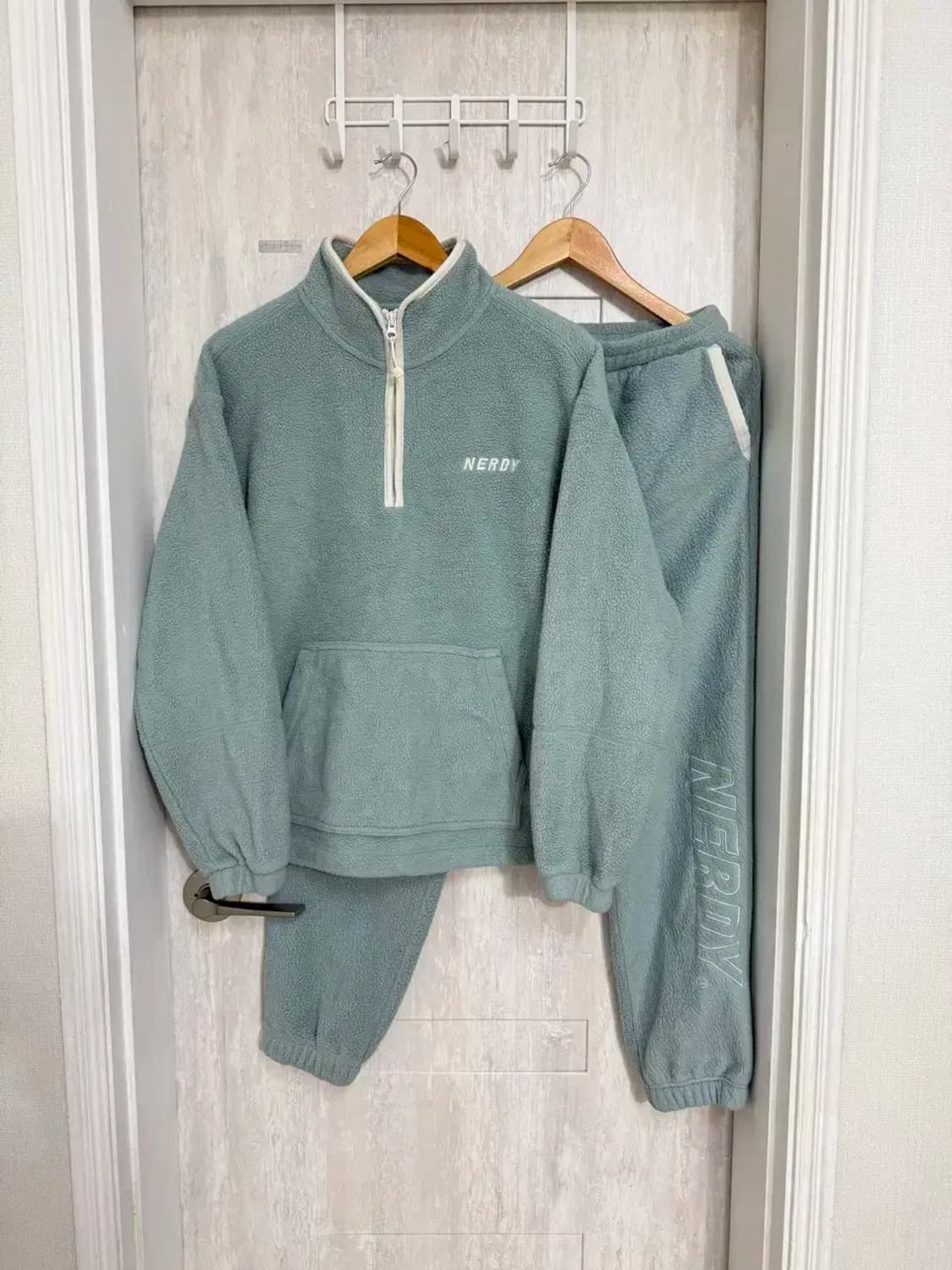 공용S / 널디 후리스 아노락 조거팬츠 셋업 세트 상품이미지1