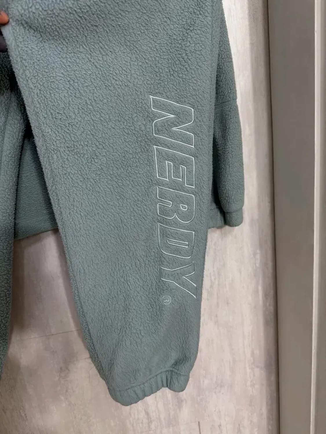 공용S / 널디 후리스 아노락 조거팬츠 셋업 세트 상품이미지7