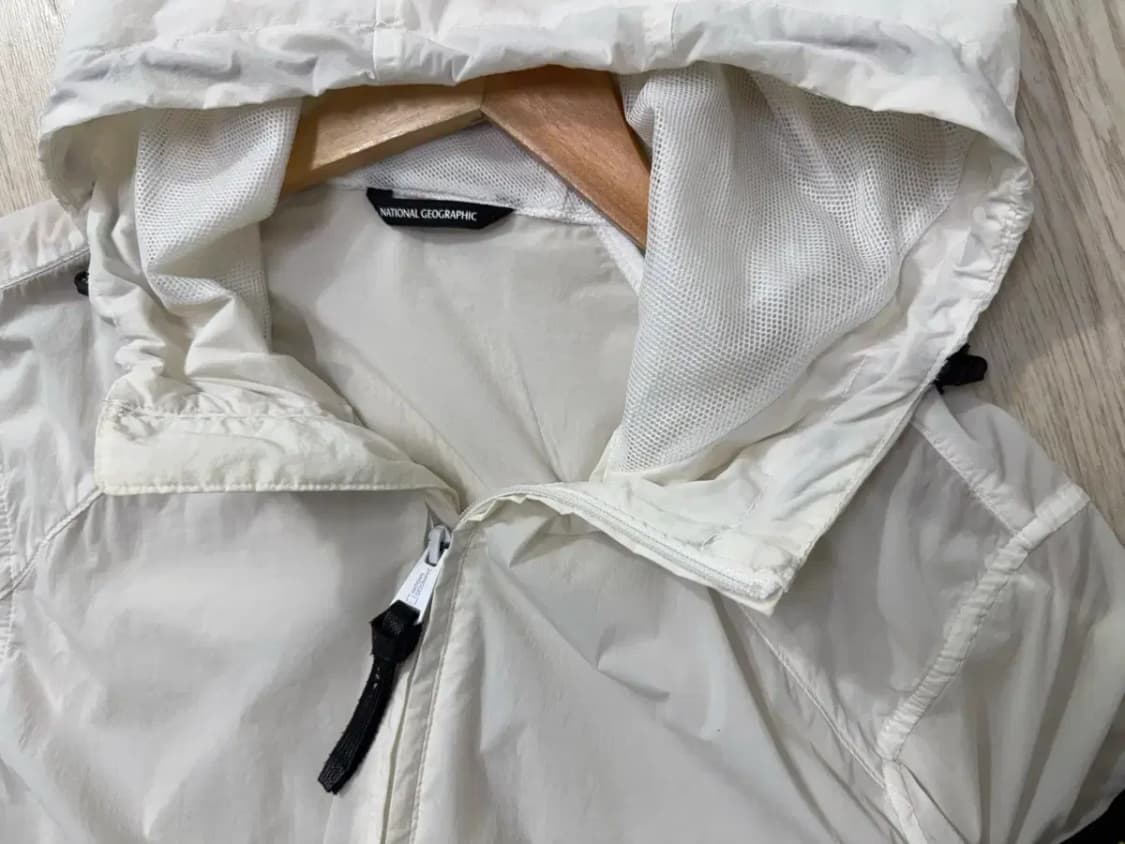 공용 95 M / 내셔널지오그래픽 바람막이 후드집업 상품이미지3