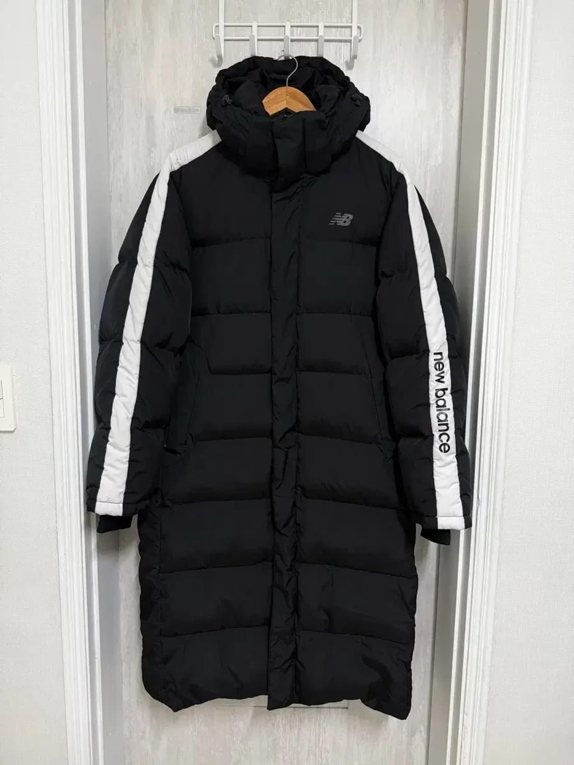 xl 105 / 뉴발란스 블랙 덕다운 롱패딩 상품이미지1