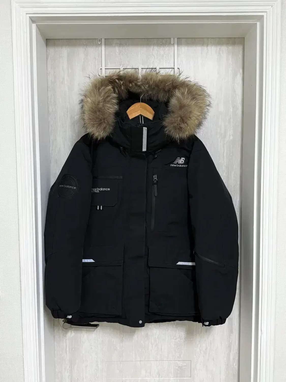 여성 90 m / 뉴발란스 패트롤 구스다운 패딩 블랙 상품이미지1