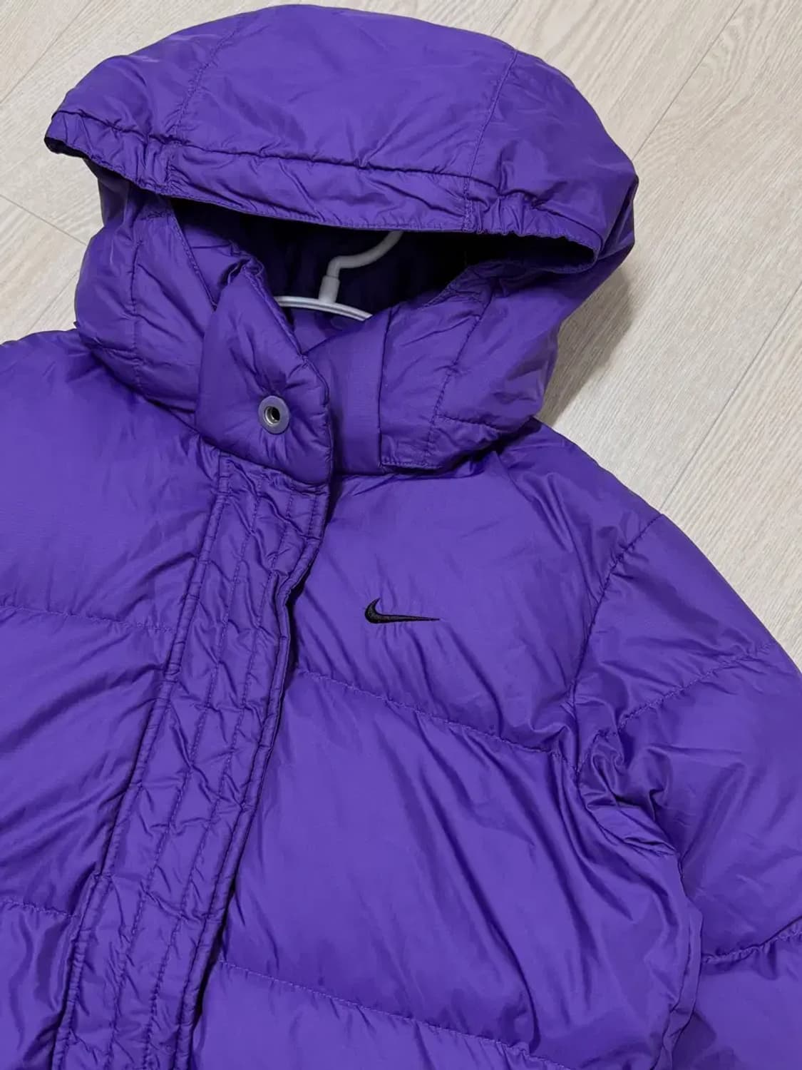 여성 85 / 나이키 퍼플 덕다운 숏패딩 상품이미지3