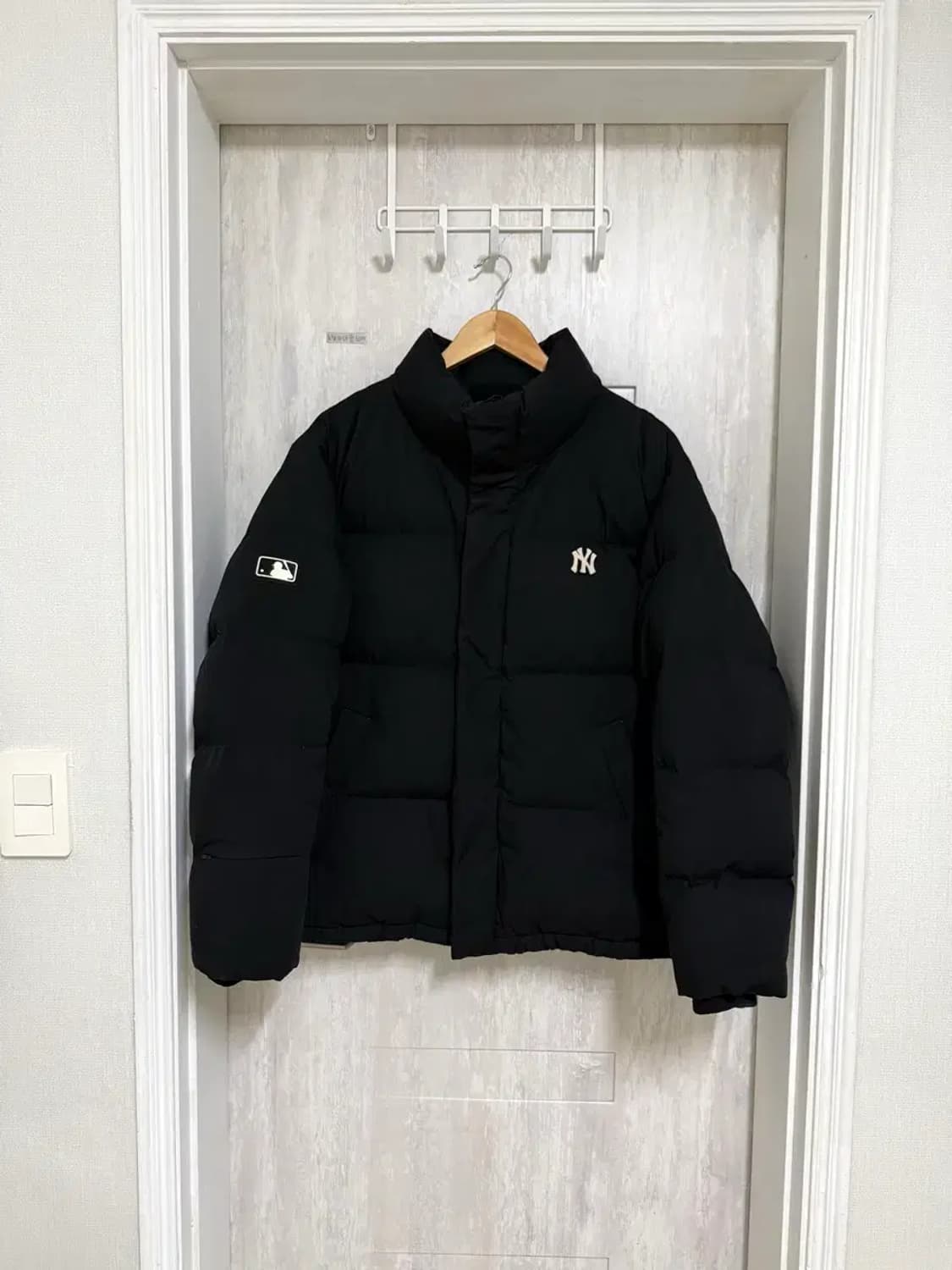 남성 100 L / MLB 패딩 푸퍼 블랙 상품이미지1