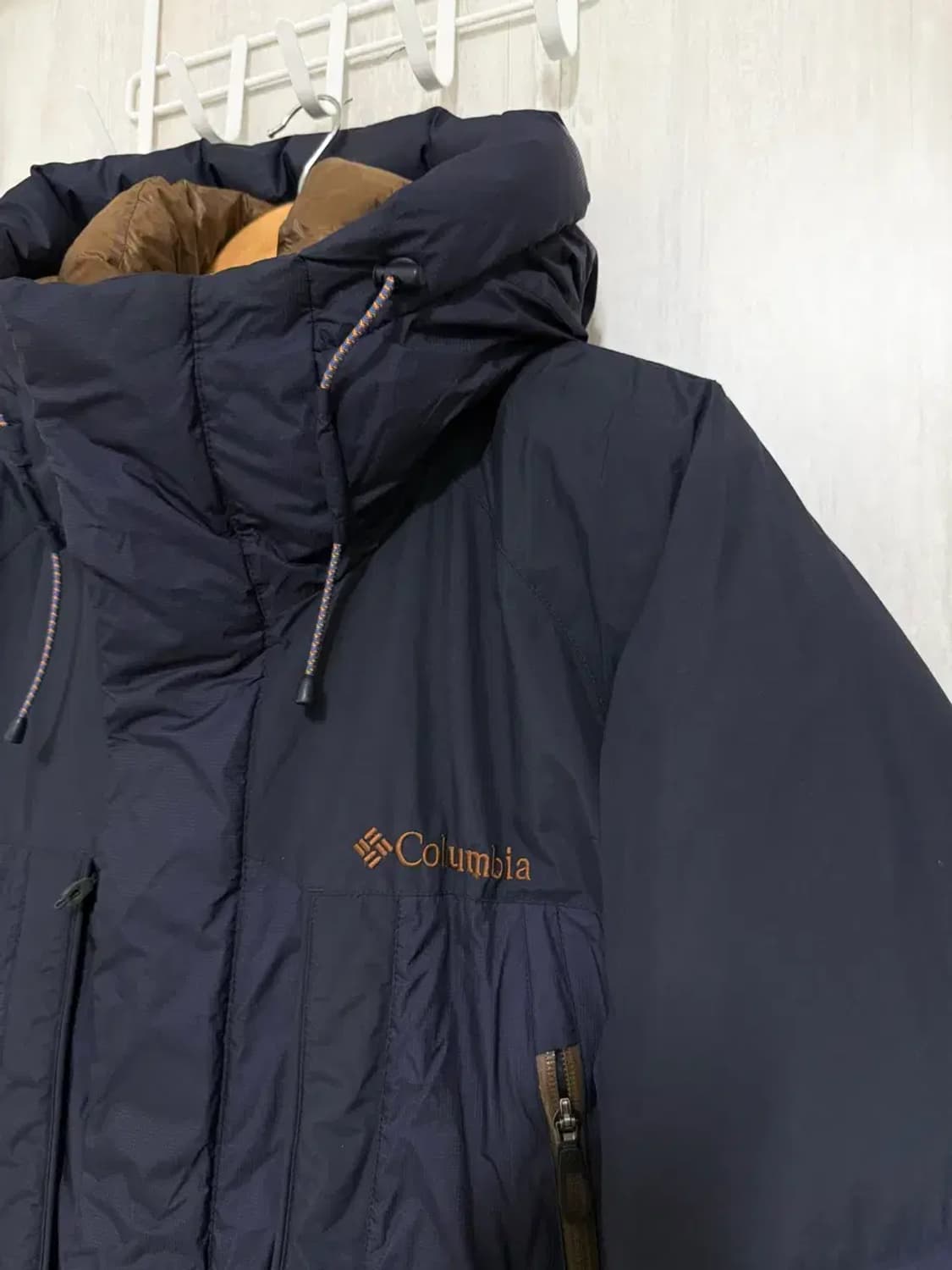 남성 M 100추천 / 콜롬비아 옴니히트 구스 대장패딩 네이비 상품이미지4