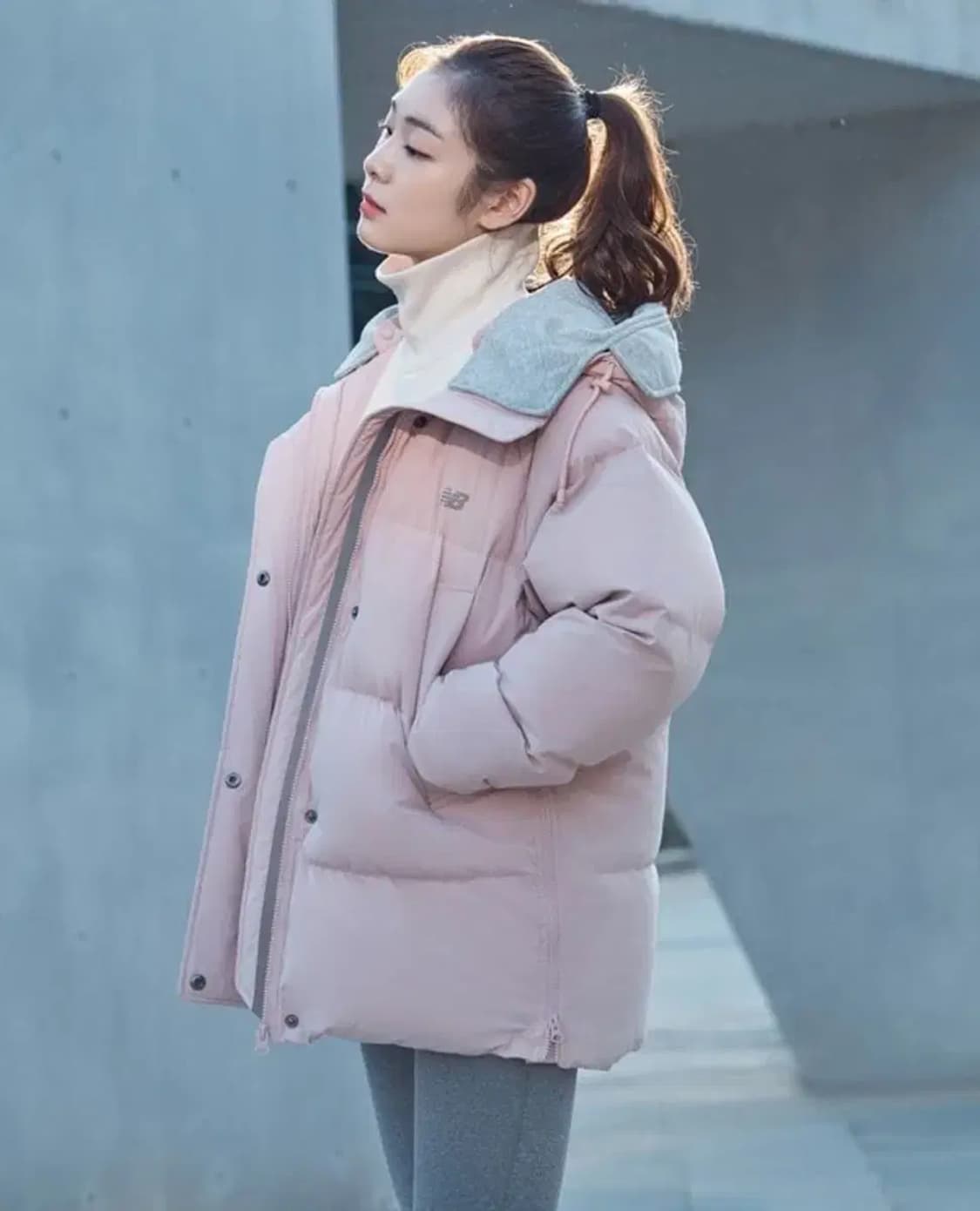 여성 S / 뉴발란스 연아 패딩 딸기우유 상품이미지1