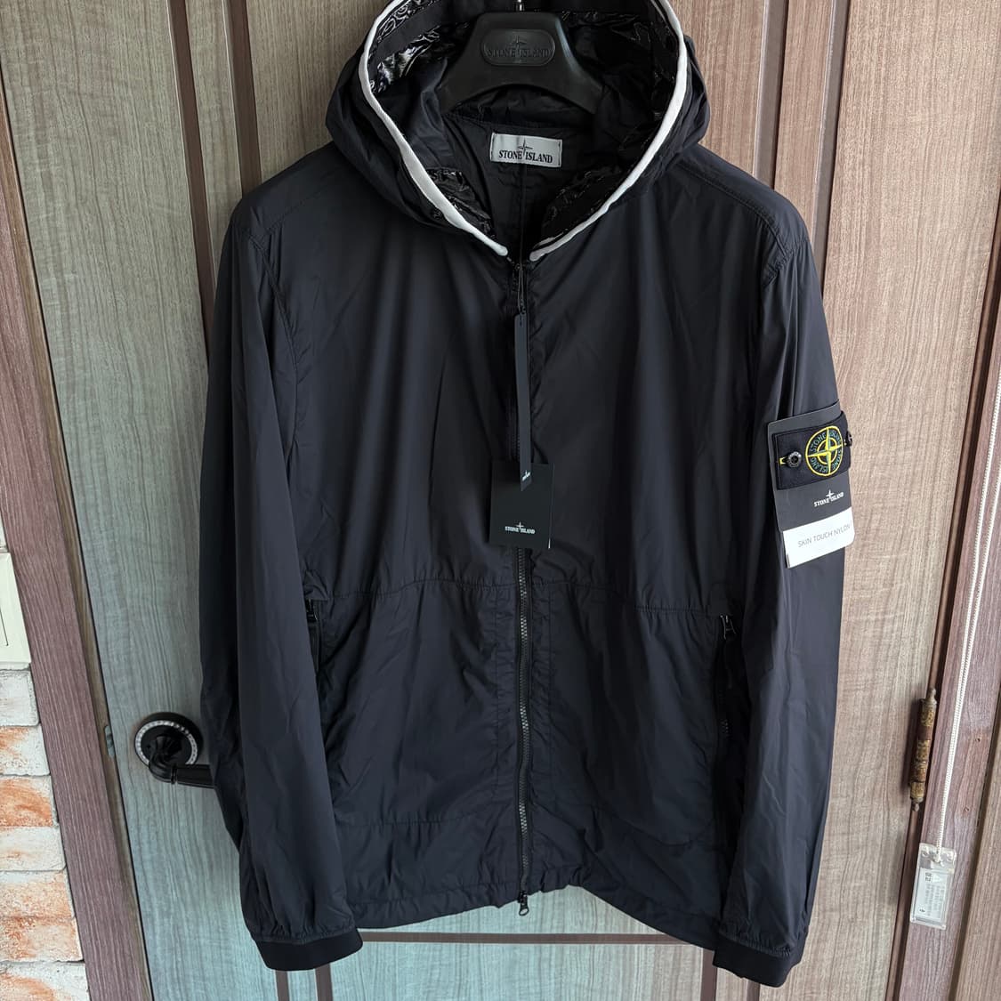 새상품(XL)스톤아일랜드 스킨 터치 나일론 TC 후드 자켓 블랙 상품이미지2