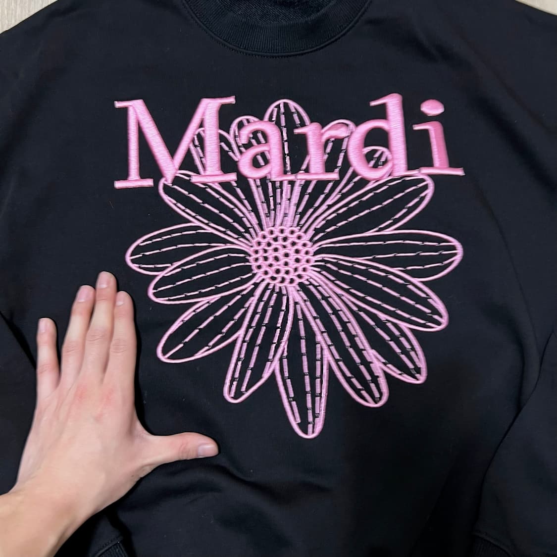 마르디 메크르디 플라워 맨투맨 M  상품이미지3