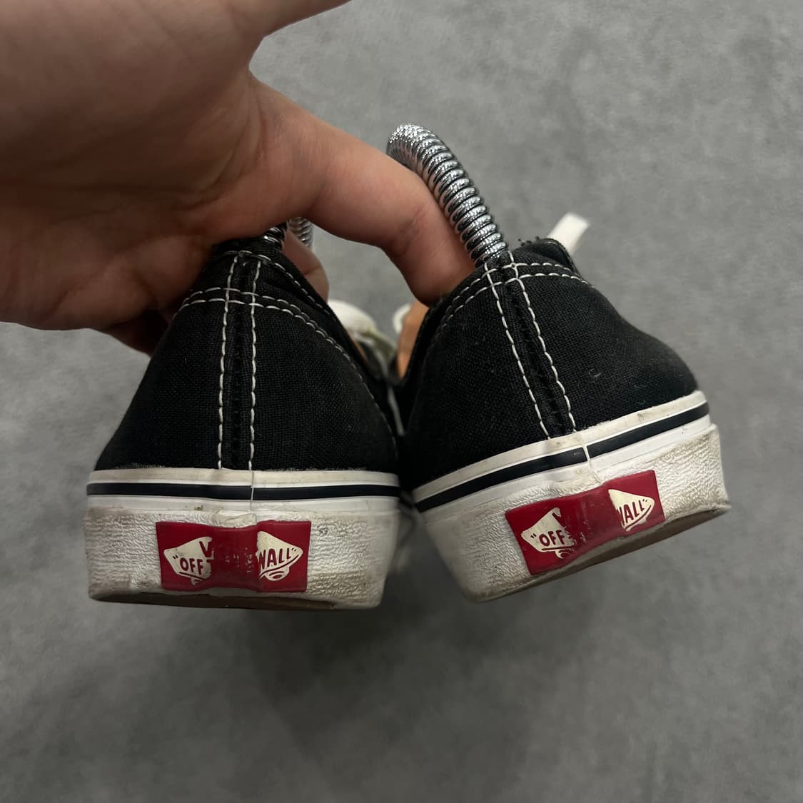 240 반스 어센틱 스니커즈 상품이미지3