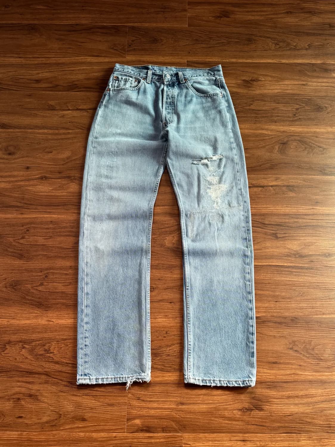 [32]90's 리바이스 501 Made in USA 리페어드 데님 팬츠 상품이미지1