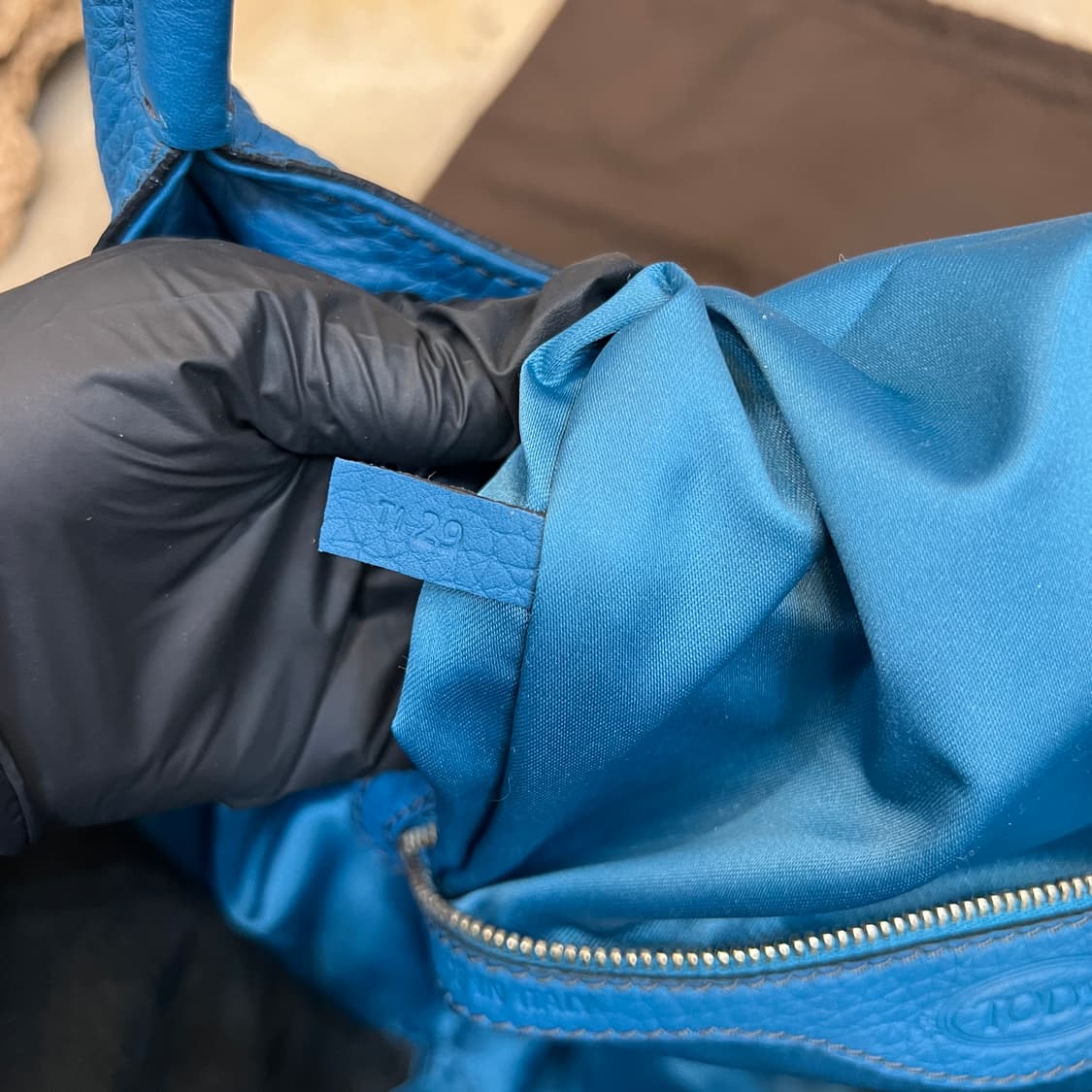 TODS 레더 토트백 상품이미지10