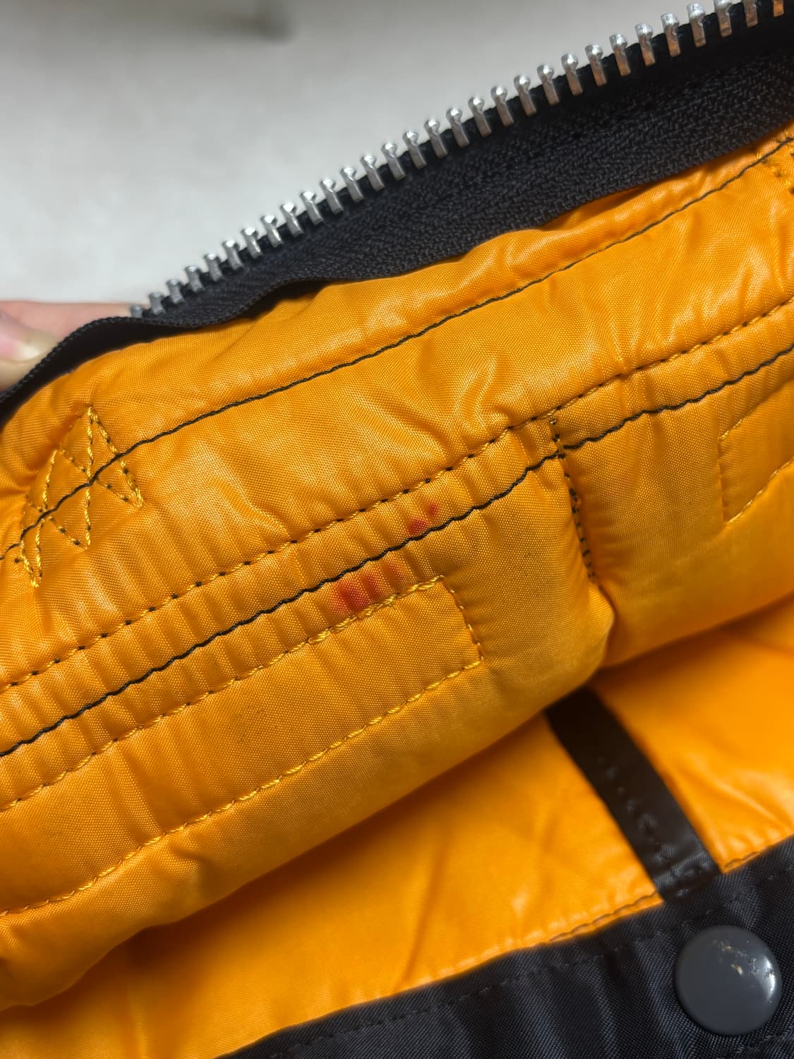 요시다 포터 탱커 숏 헬맷백 블랙 622-68331 상품이미지9