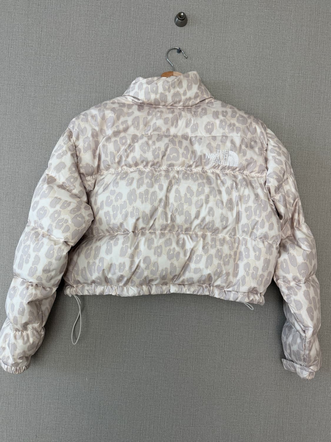 노스페이스 눕시 레오파드 패딩 L 상품이미지4