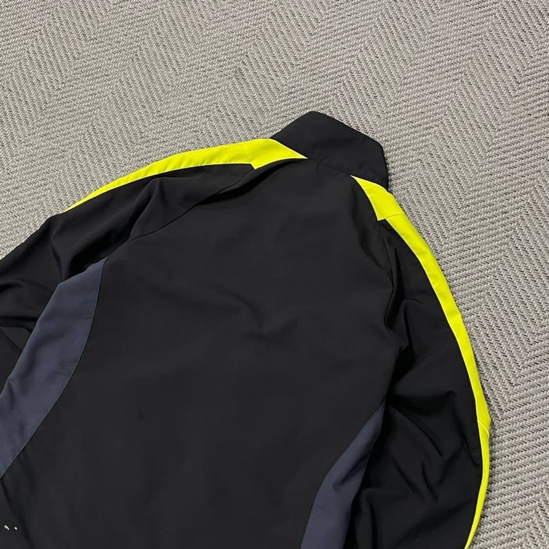 푸마 배색 바람막이 v0044 상품이미지6