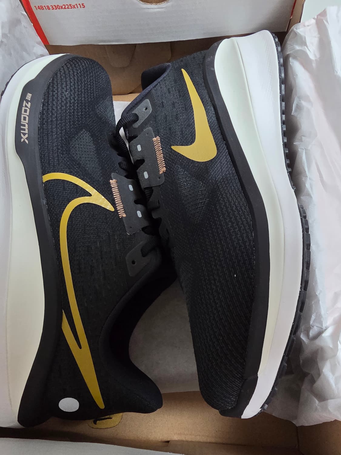 나이키 보메로 17 블랙/브론진  270 상품이미지1