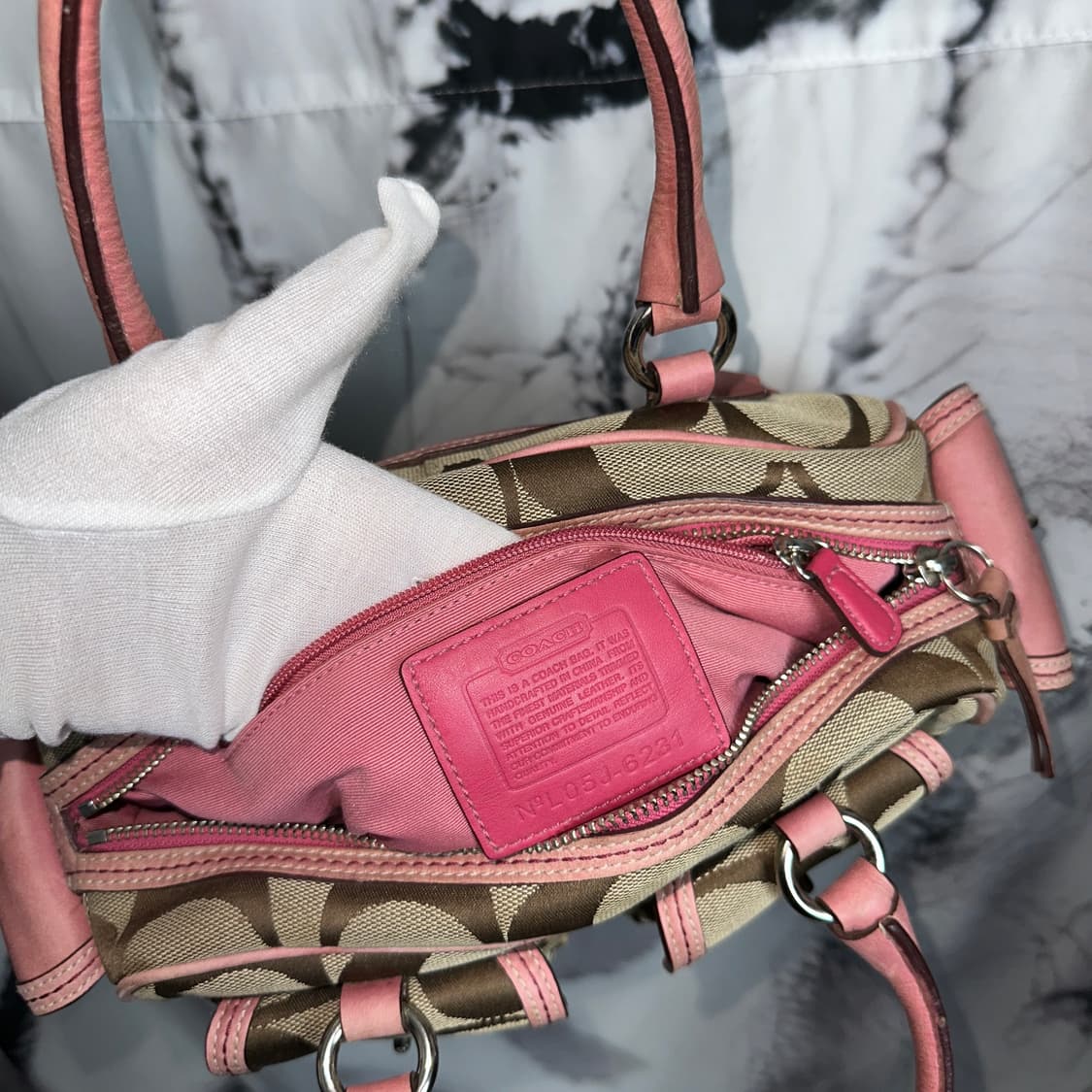 코치 핑크 시그니처 토트백 상품이미지7