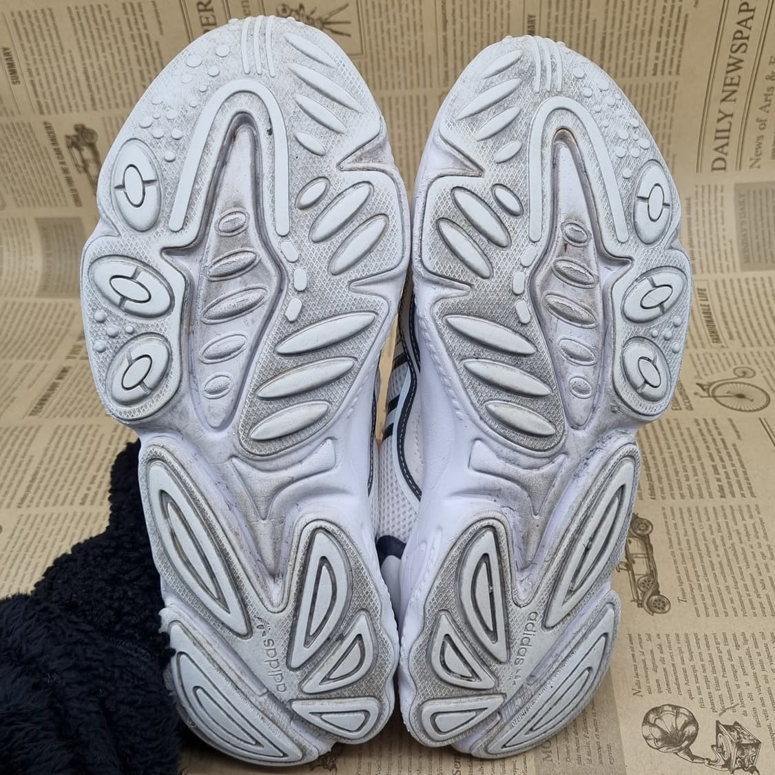 아디다스 오즈위고 화이트 남성운동화280 상품이미지3