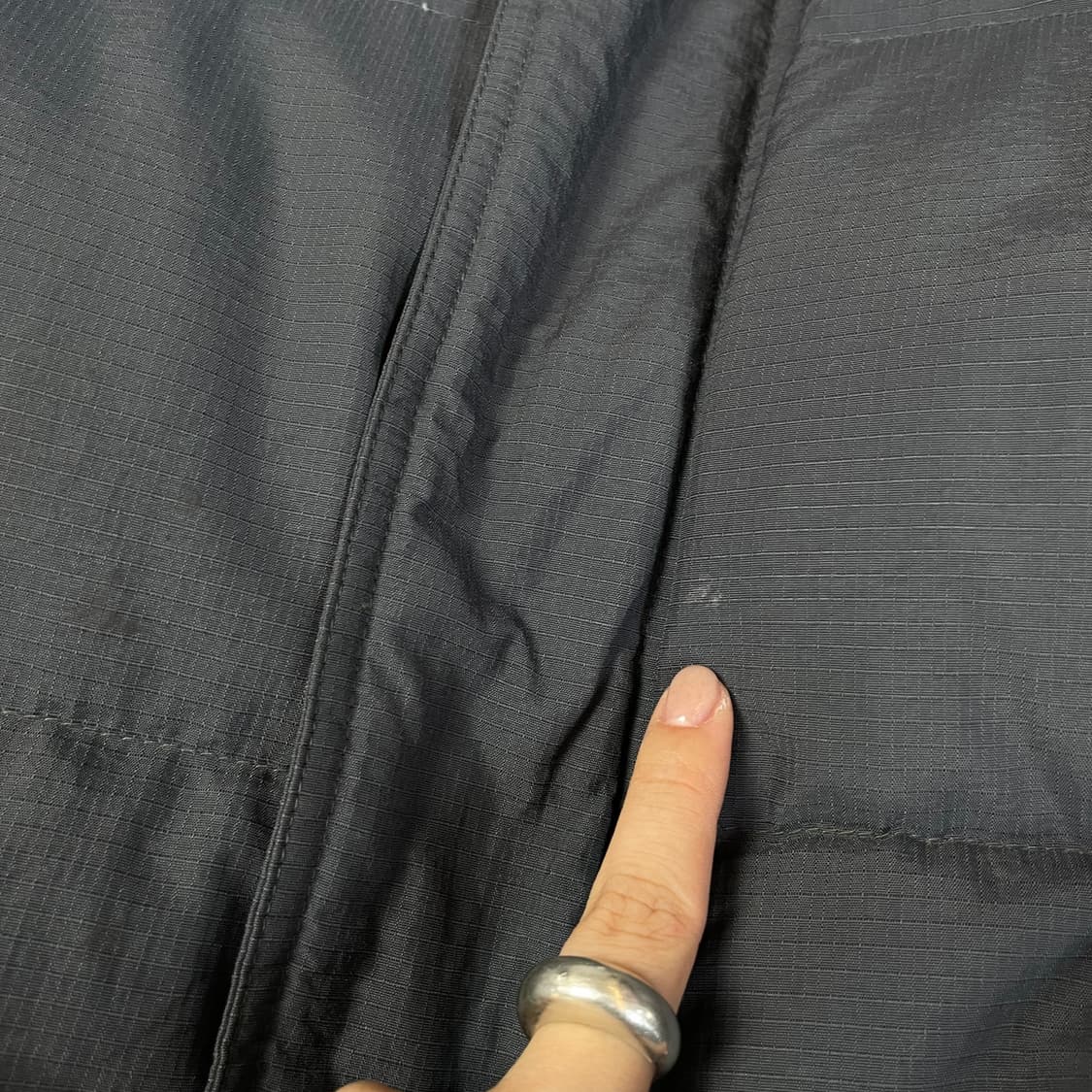 나이키 00s 올드스쿨 옐로우로고 차콜 다운 패딩 XL 상품이미지6