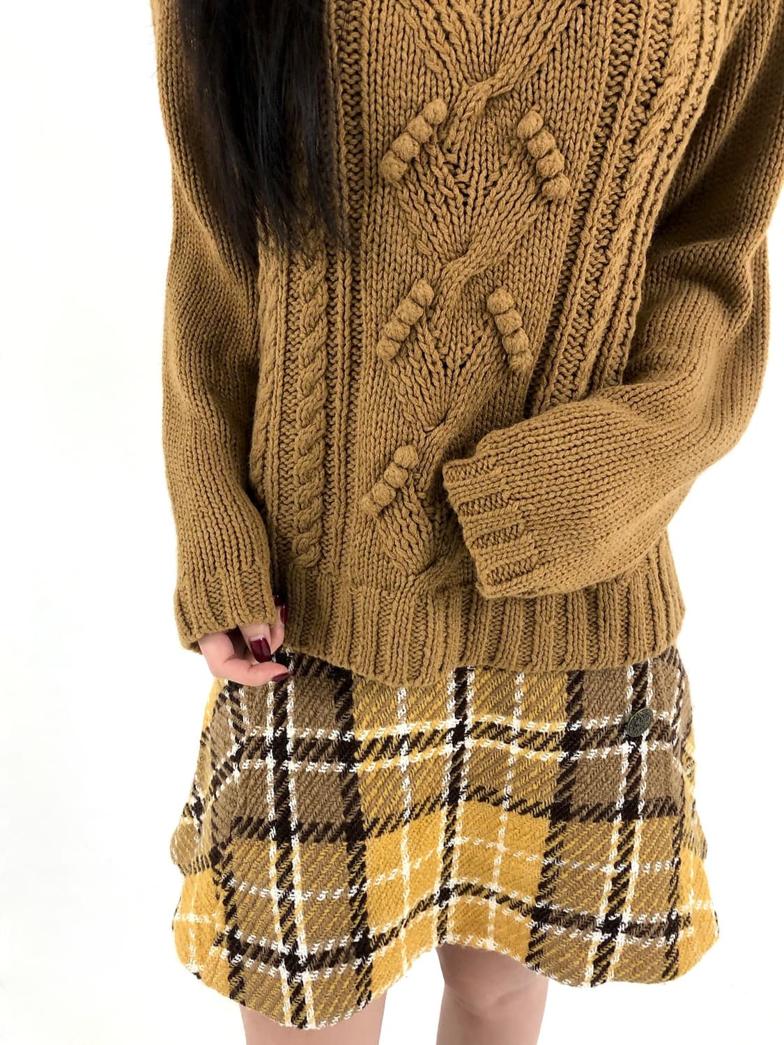 Brown Couching Embroidery Knit 상품이미지1
