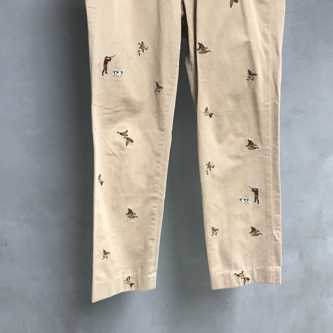 폴로 랄프로렌 멀티 자수 치노 팬츠 베이지 32/32 상품이미지3