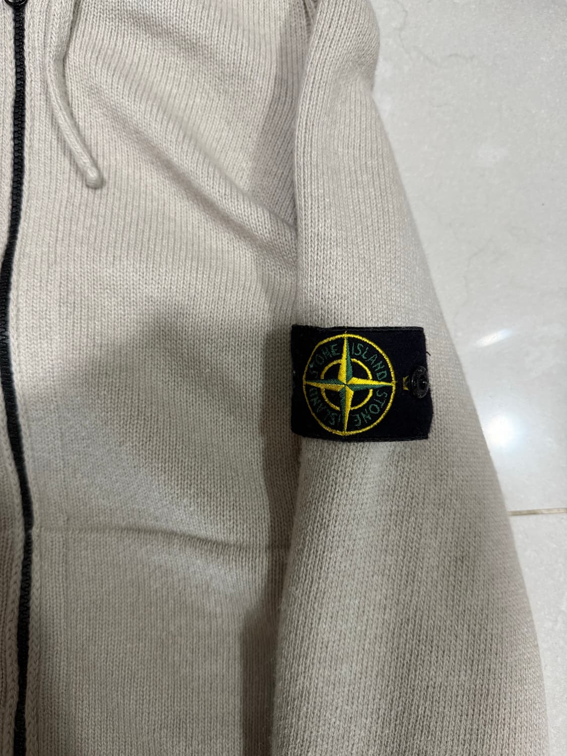 [당일출고,L사이즈] 스톤아일랜드 램스울 니트 후드집업 상품이미지2