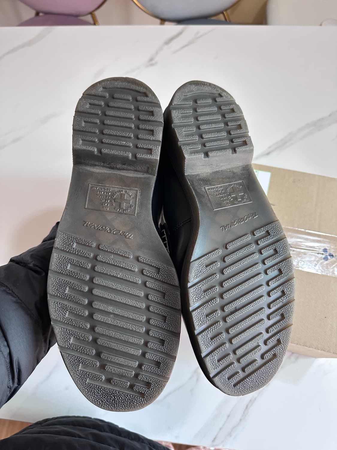 270 닥터마틴 펜톤 검흰 로퍼 상품이미지6