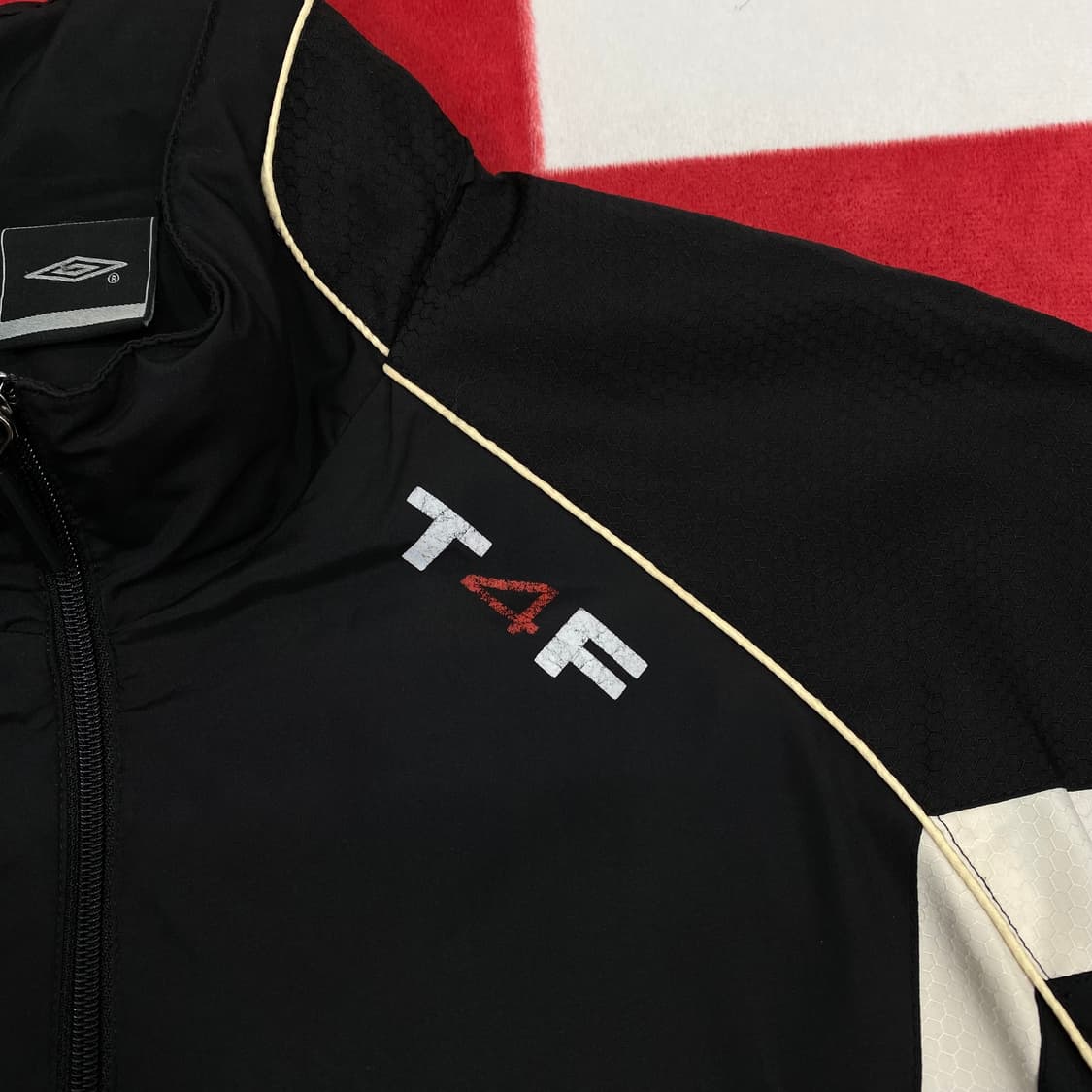 엄브로 바람막이 105 상품이미지4