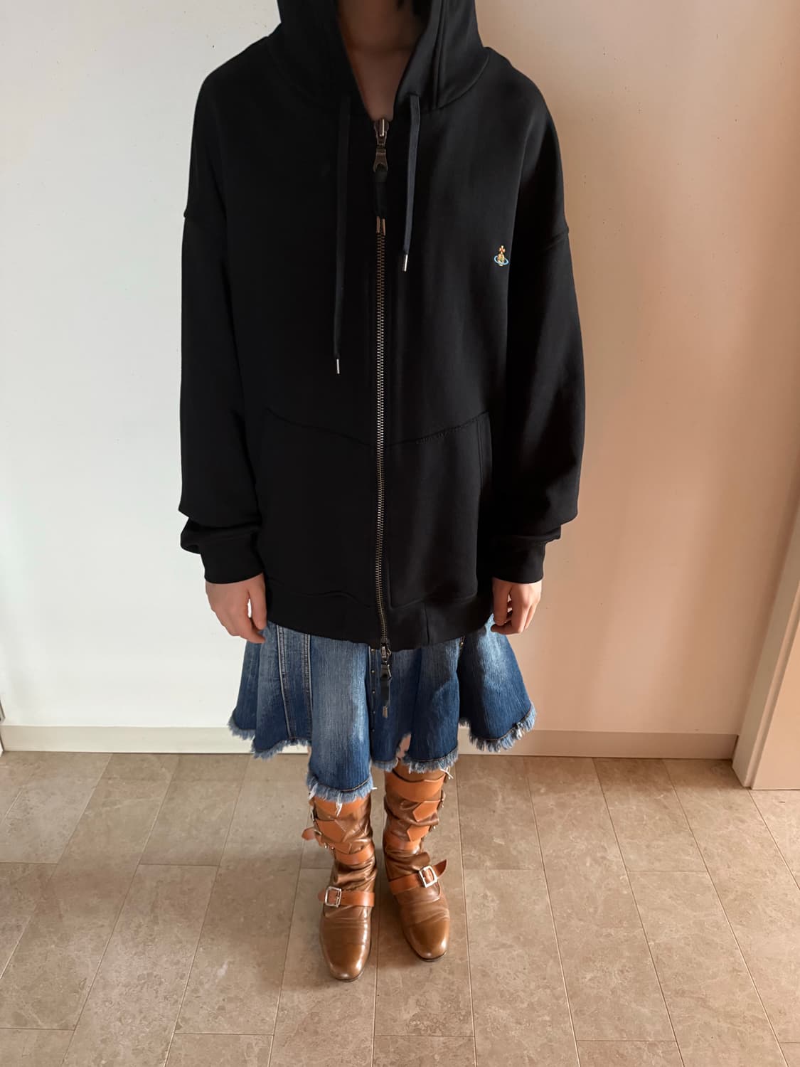 비비안웨스트우드 블랙 후드집업 M 상품이미지2