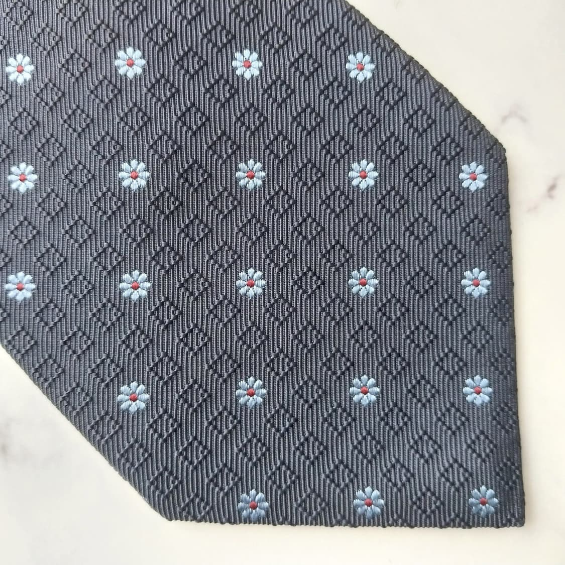 던힐 실크 플라워 자수 모티브 넥타이 9.4cm A+등급 K2181 상품이미지5