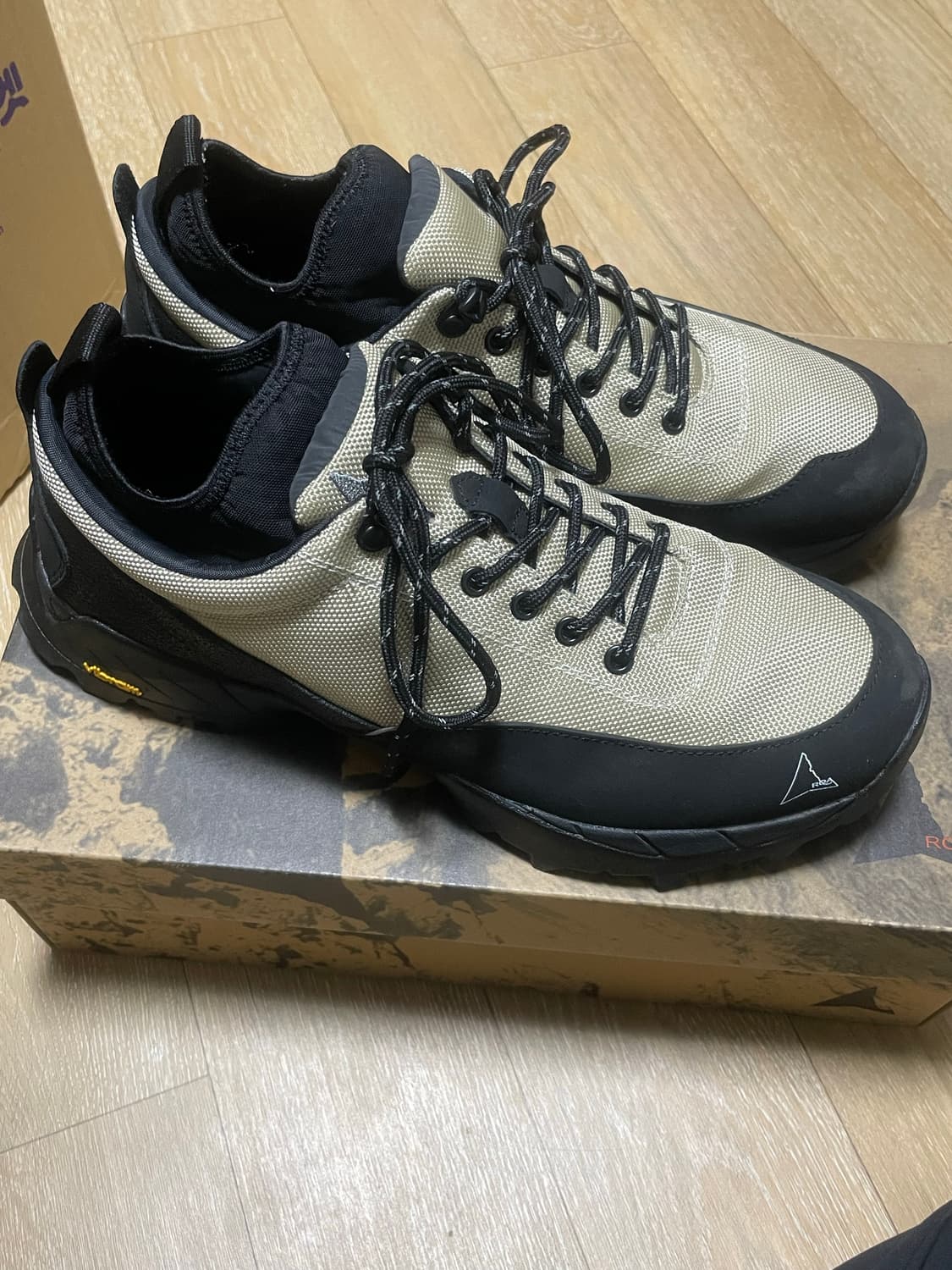 로아 닐 42사이즈 상품이미지1