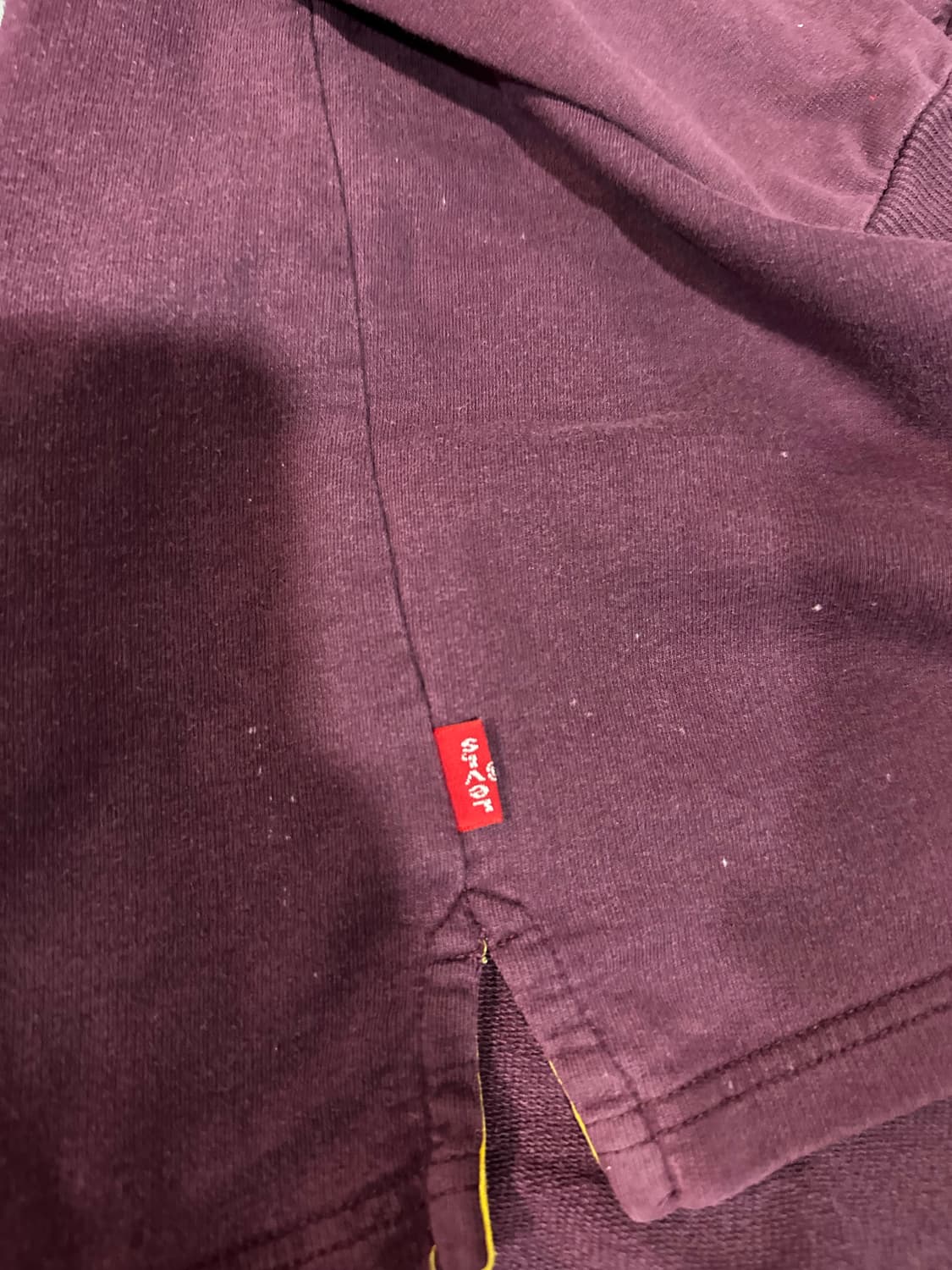 리바이스 버건디 프린팅 패치 스웻셔츠 상품이미지4